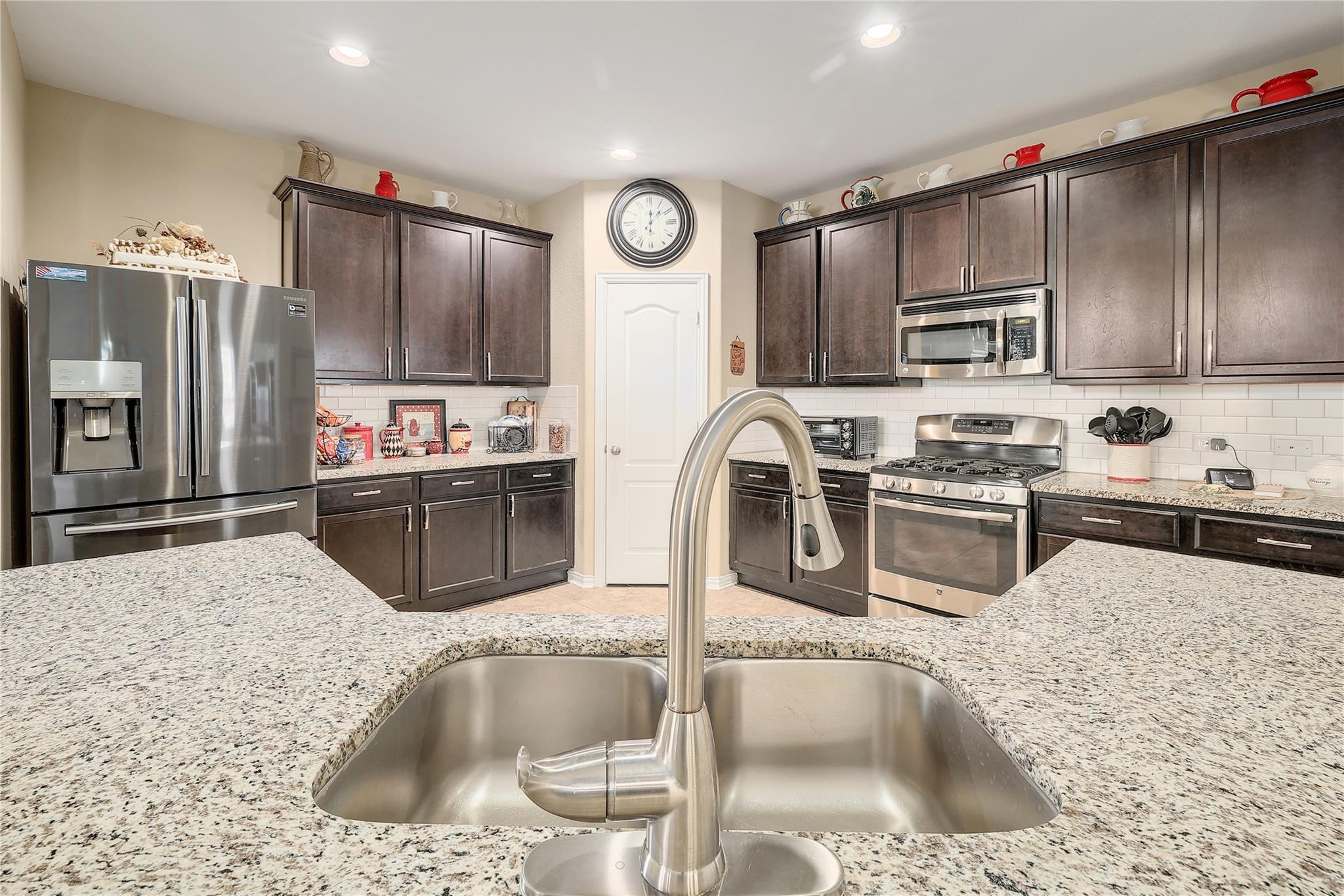 317 Orchard Hill Trl, Buda, TX 78610