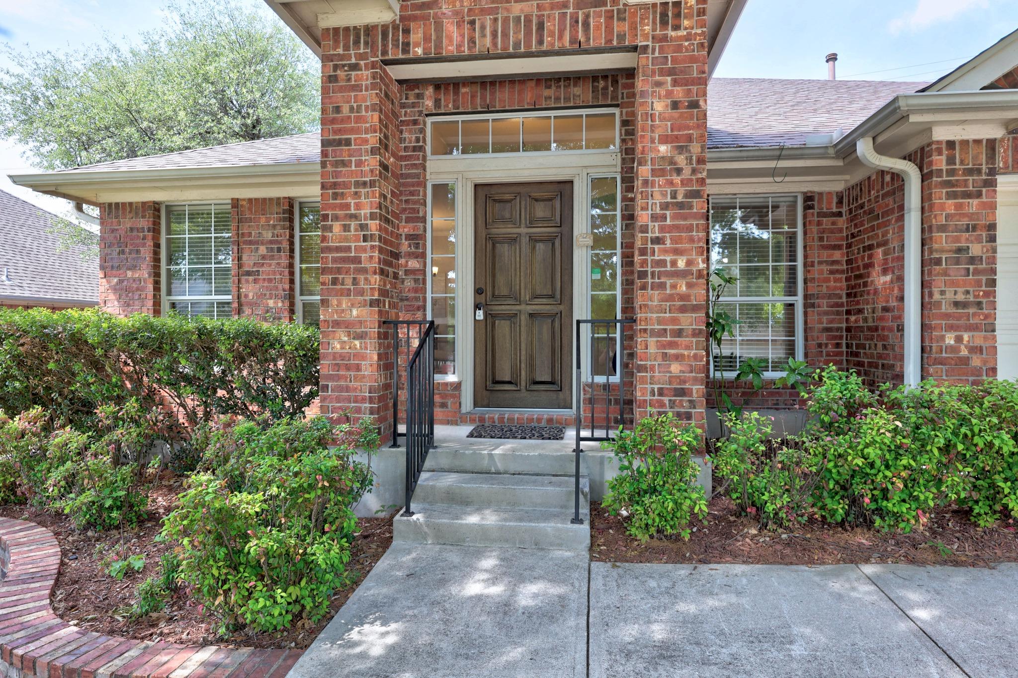 112 S Lynnwood Trl, Cedar Park, TX 78613