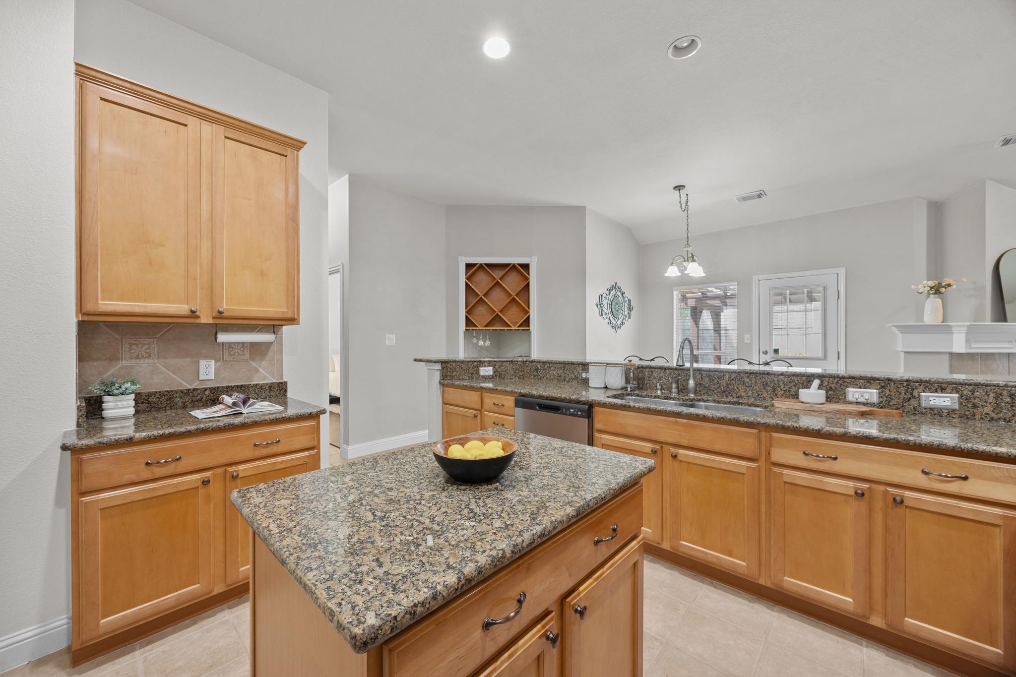 112 S Lynnwood Trl, Cedar Park, TX 78613