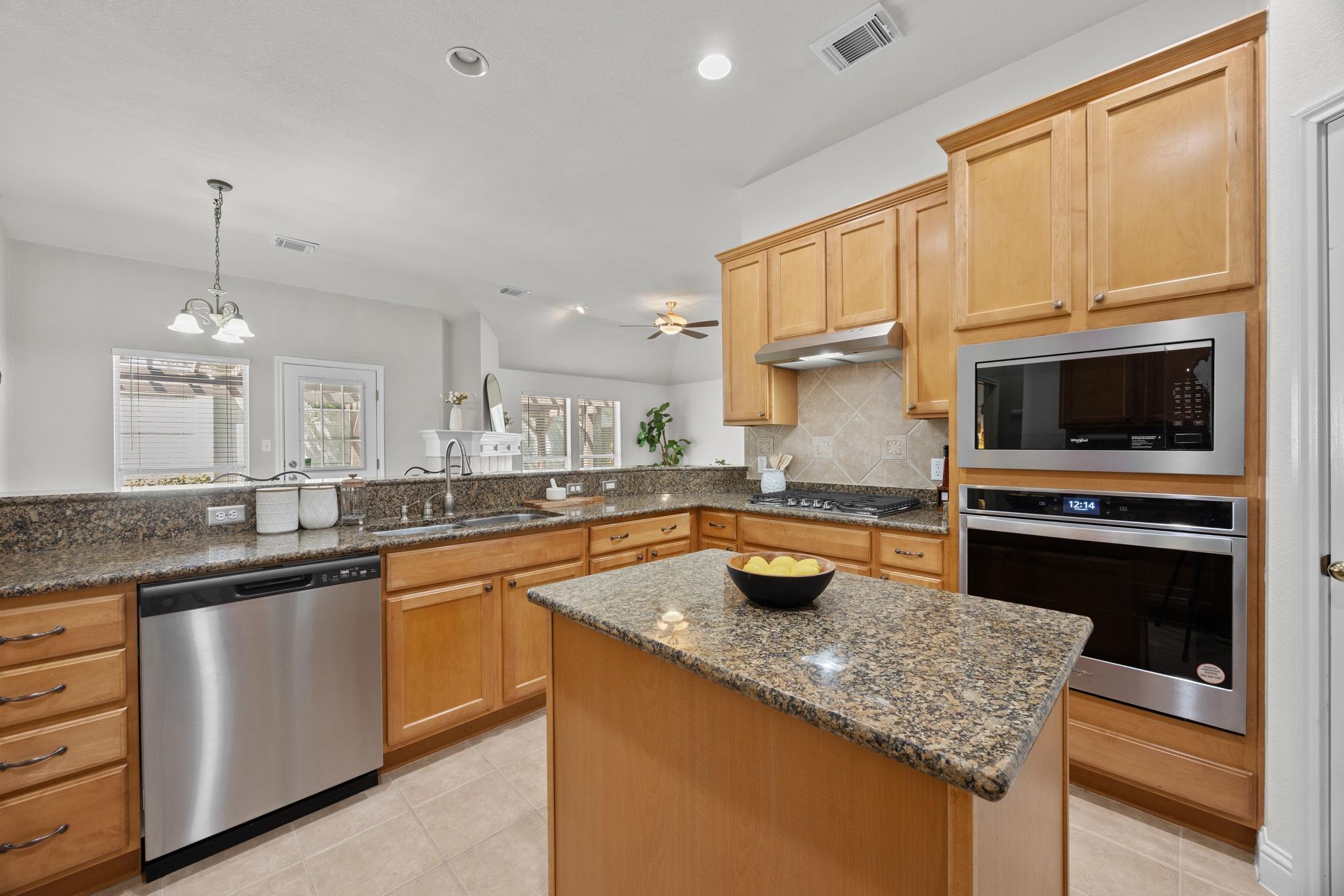 112 S Lynnwood Trl, Cedar Park, TX 78613