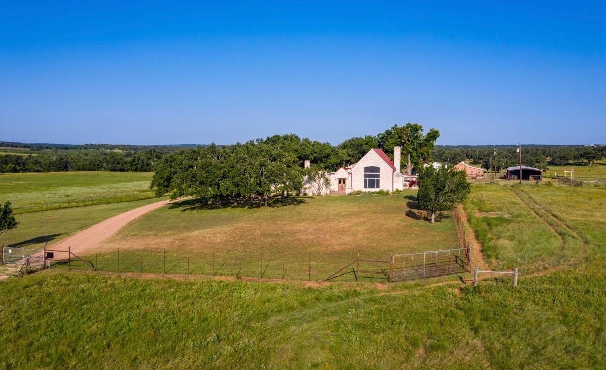 12350-65 N Hwy 16 Highway, Fredericksburg, TX 78624