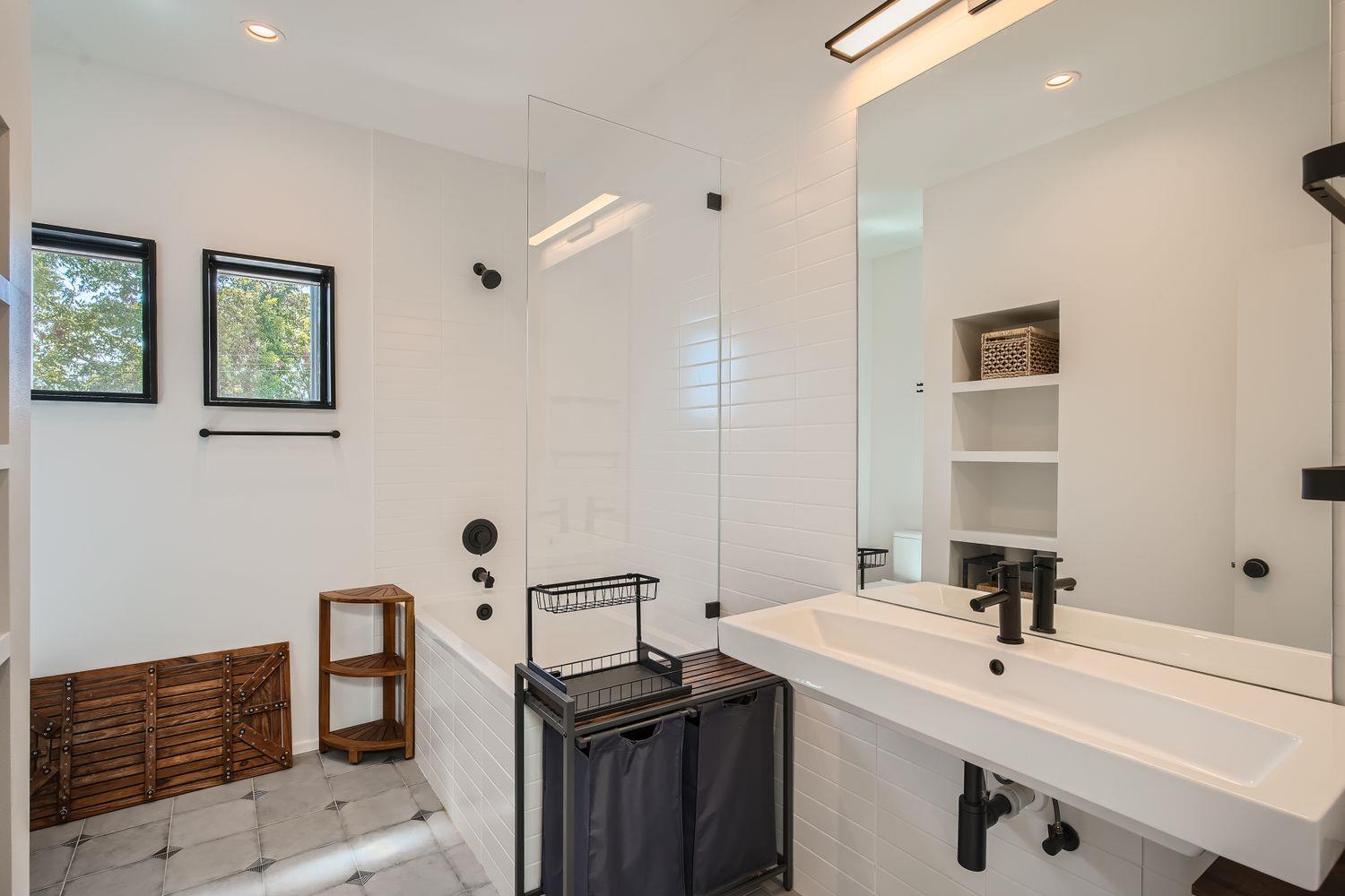 7525 Delafield Ln # A, Austin, TX 78752