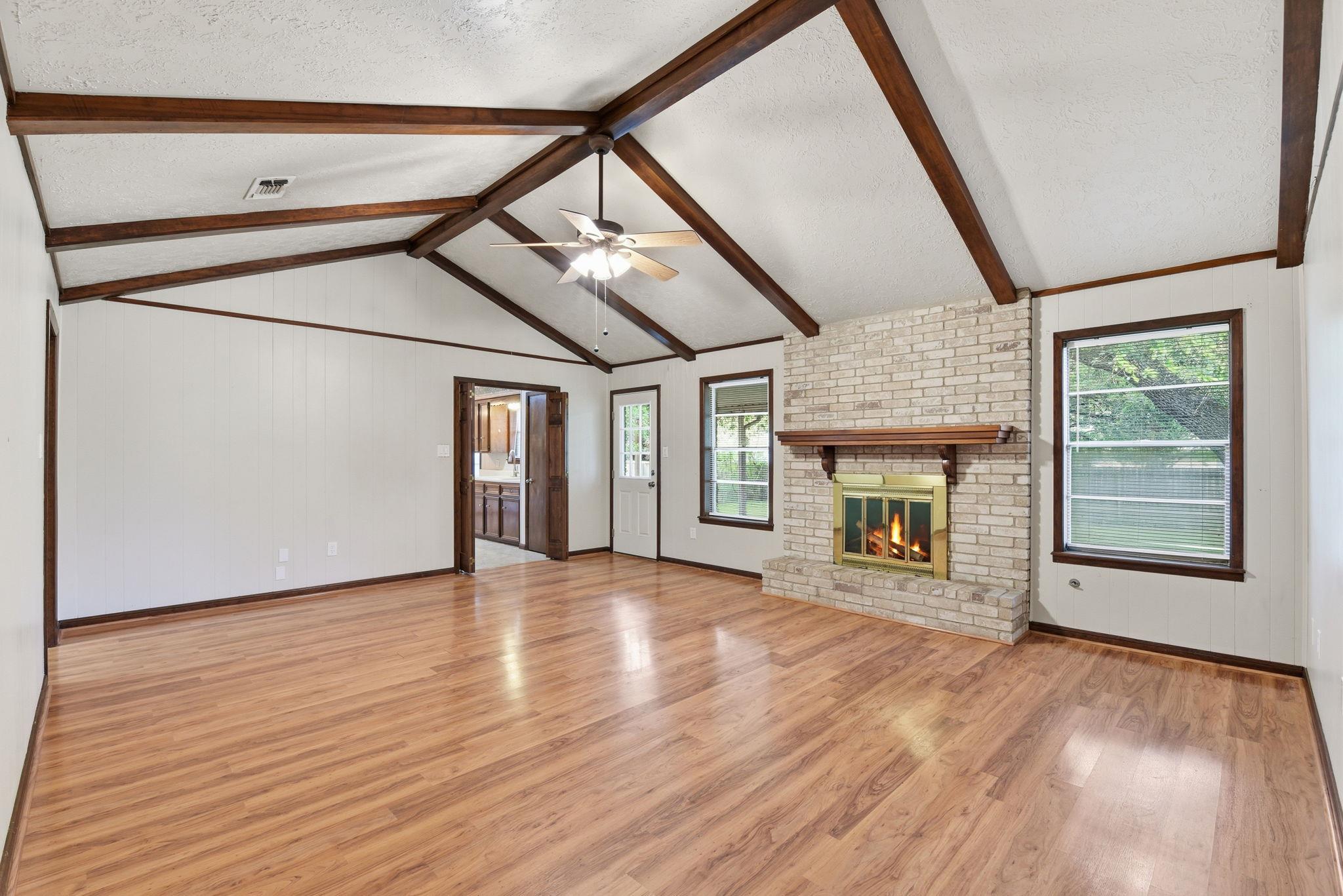 1500 Austin Ave, College Station, TX 77845