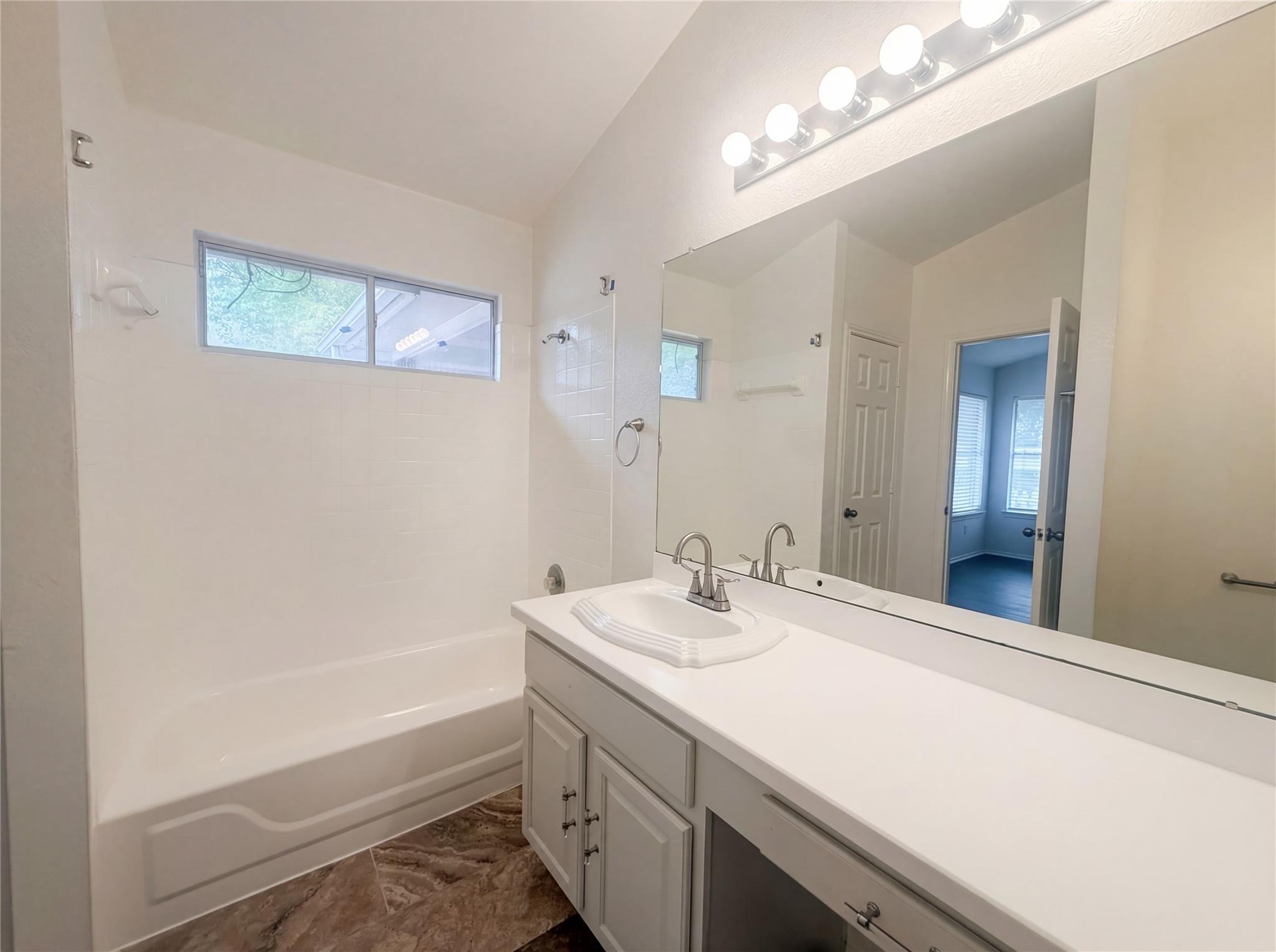 256 Morrell, Kyle, TX 78640