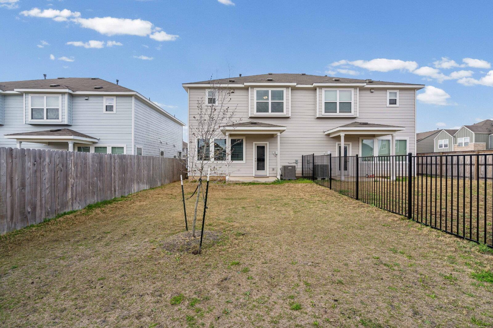 7200 Grenadine Bloom Bnd # B, Del Valle, TX 78617