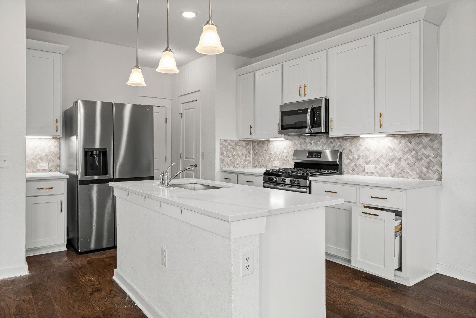 7200 Grenadine Bloom Bnd # B, Del Valle, TX 78617