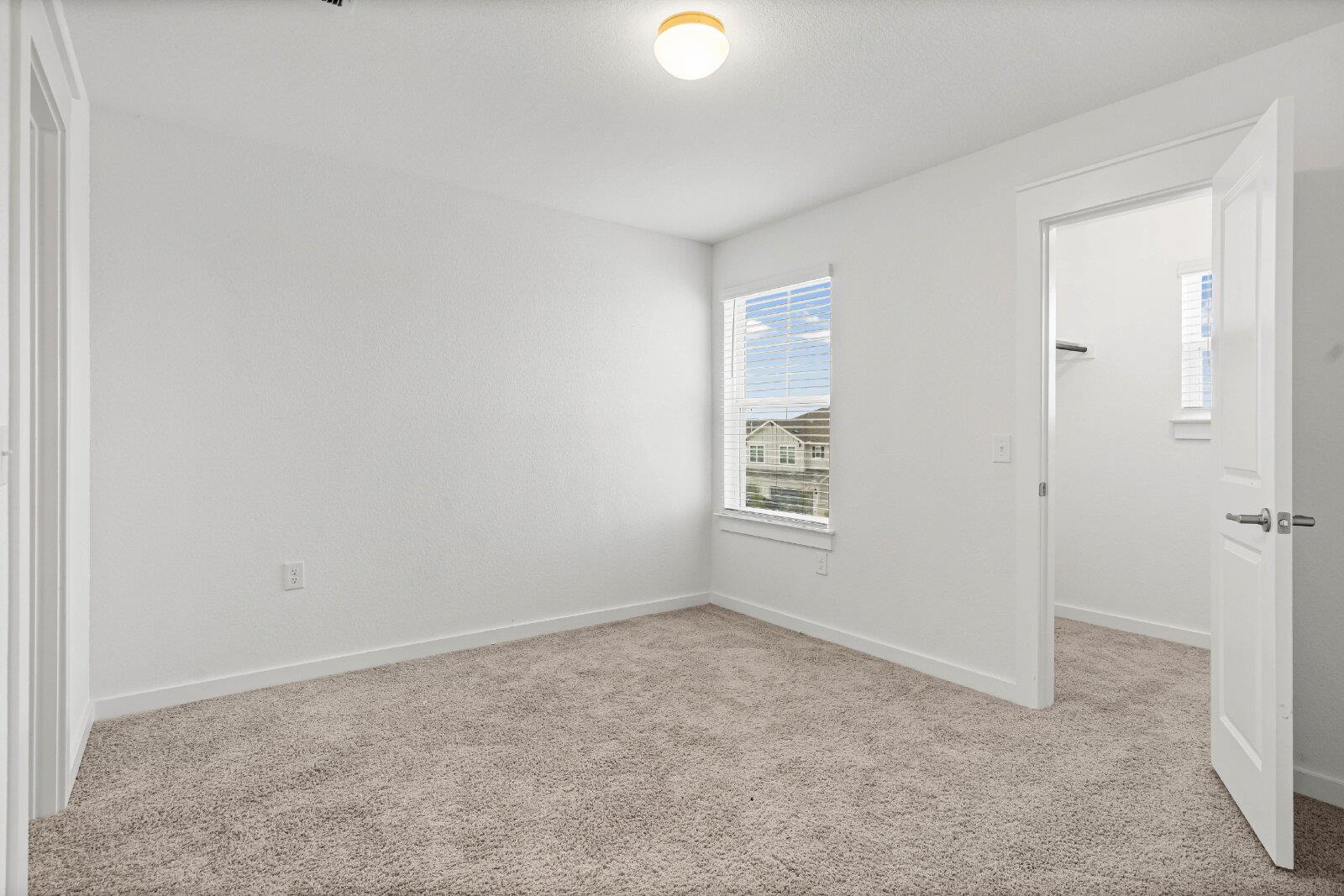 7200 Grenadine Bloom Bnd # B, Del Valle, TX 78617