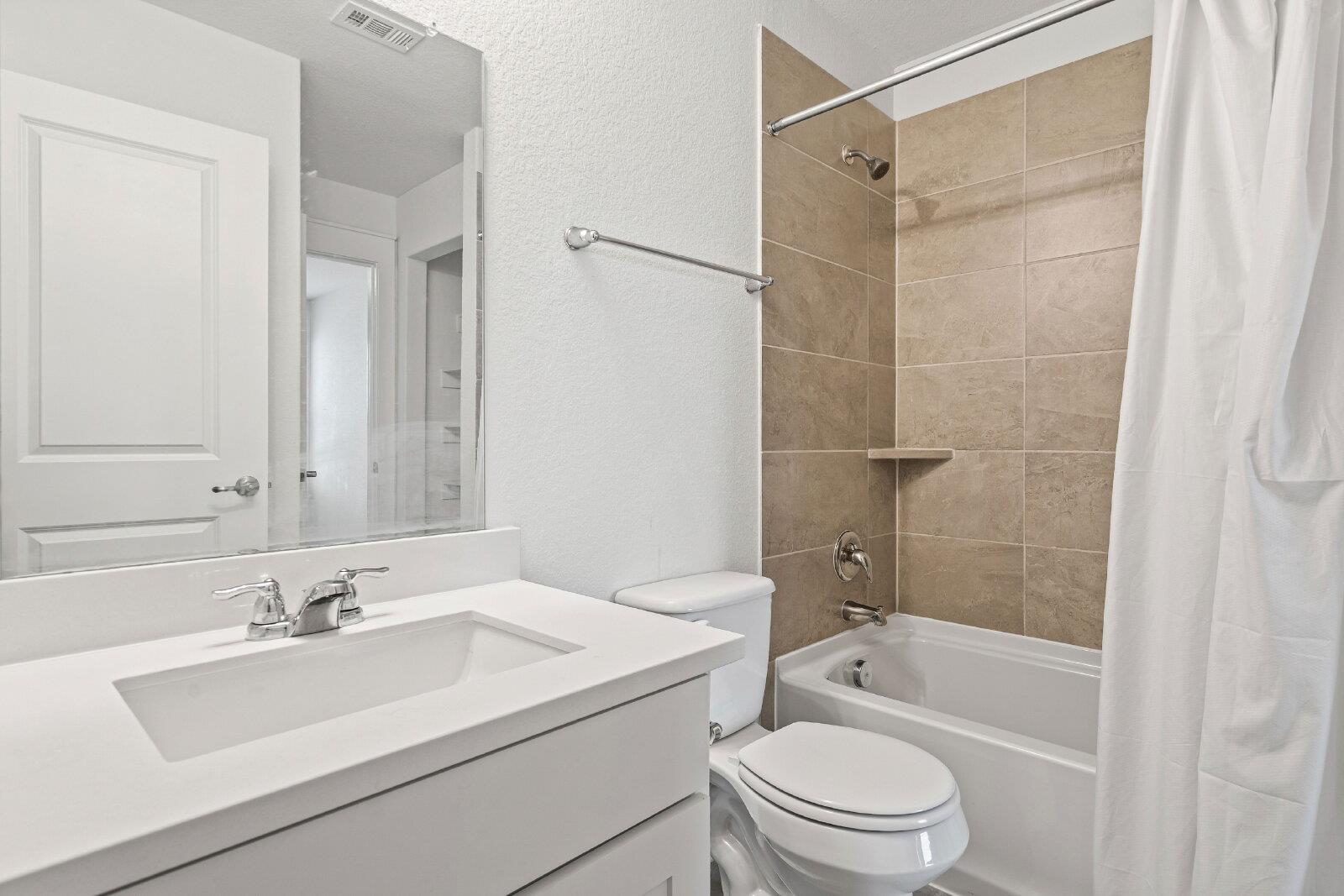 7200 Grenadine Bloom Bnd # B, Del Valle, TX 78617