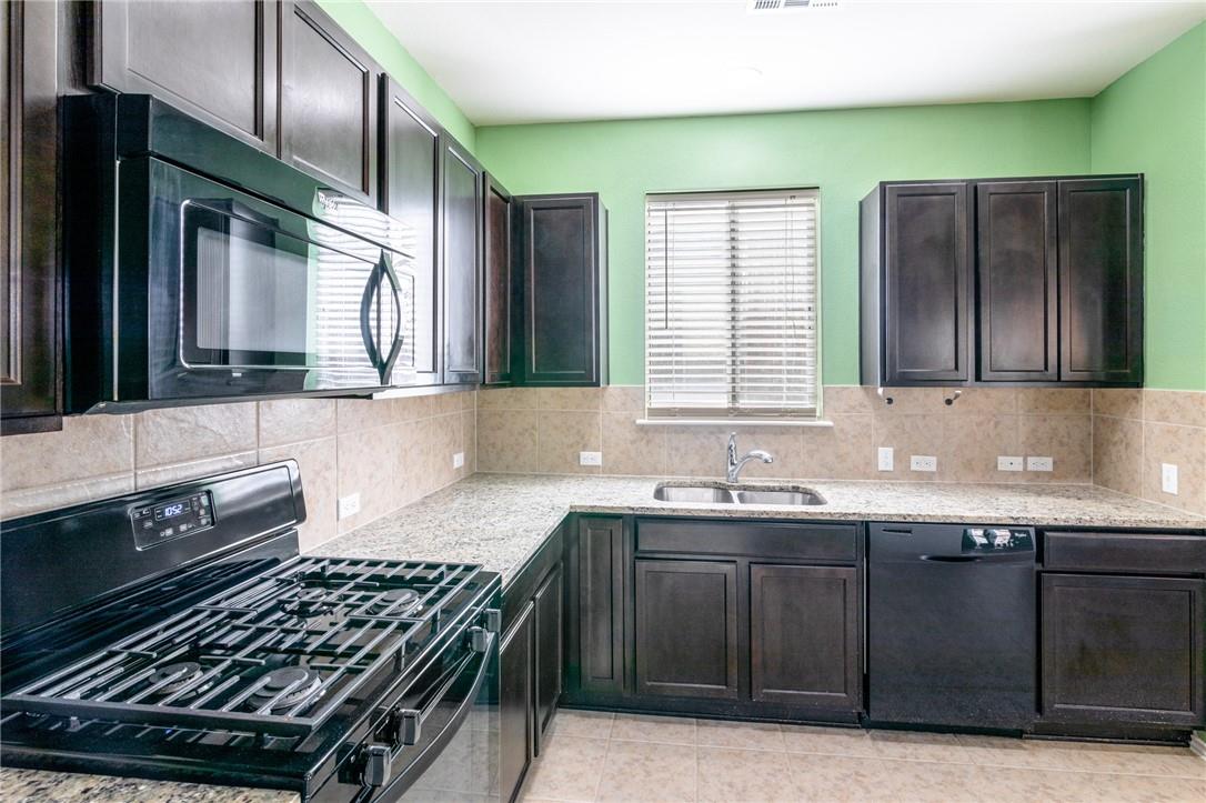 140 SUNDOWN Ave, Buda, TX 78610
