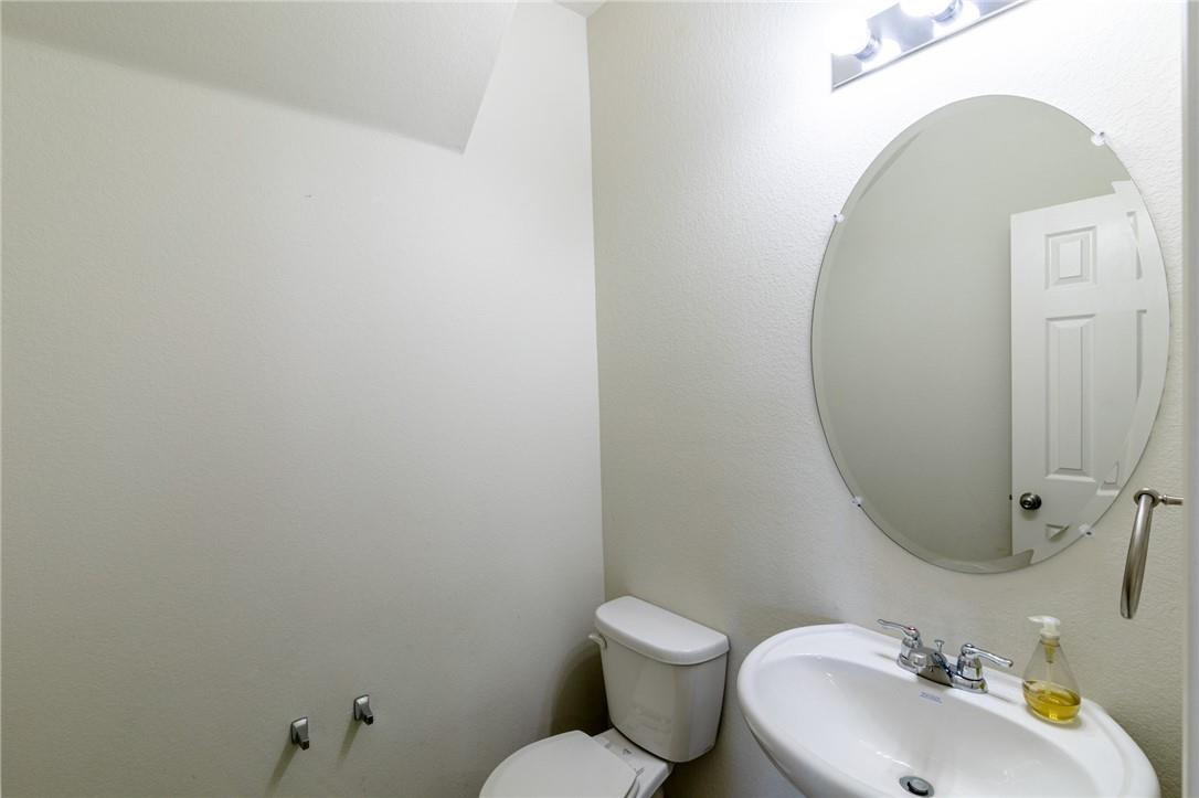 140 SUNDOWN Ave, Buda, TX 78610