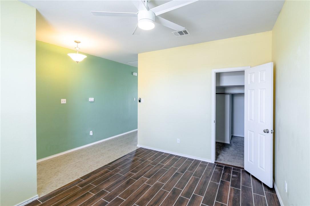 140 SUNDOWN Ave, Buda, TX 78610
