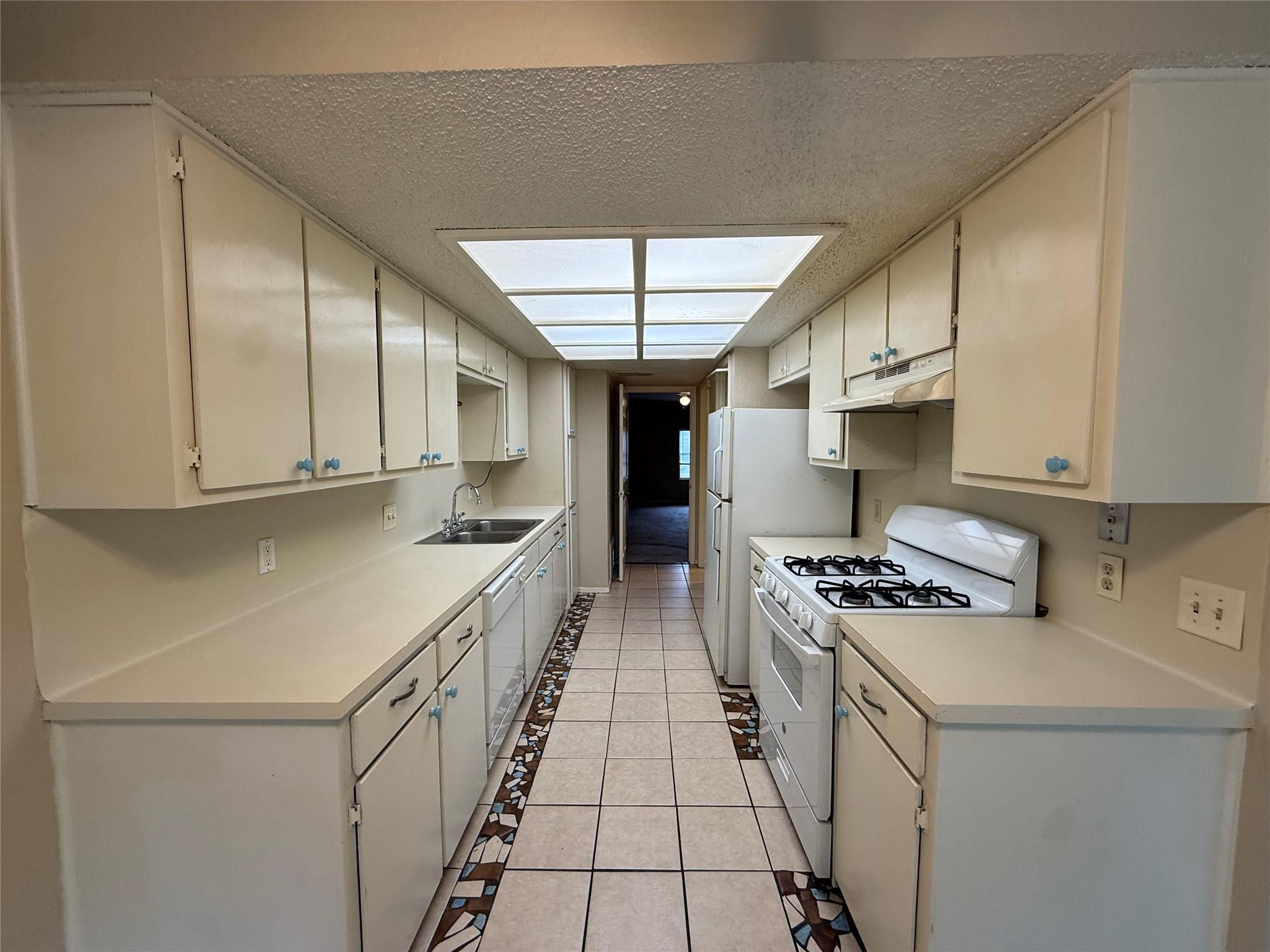 716 Ramble Ln # B, Austin, TX 78745