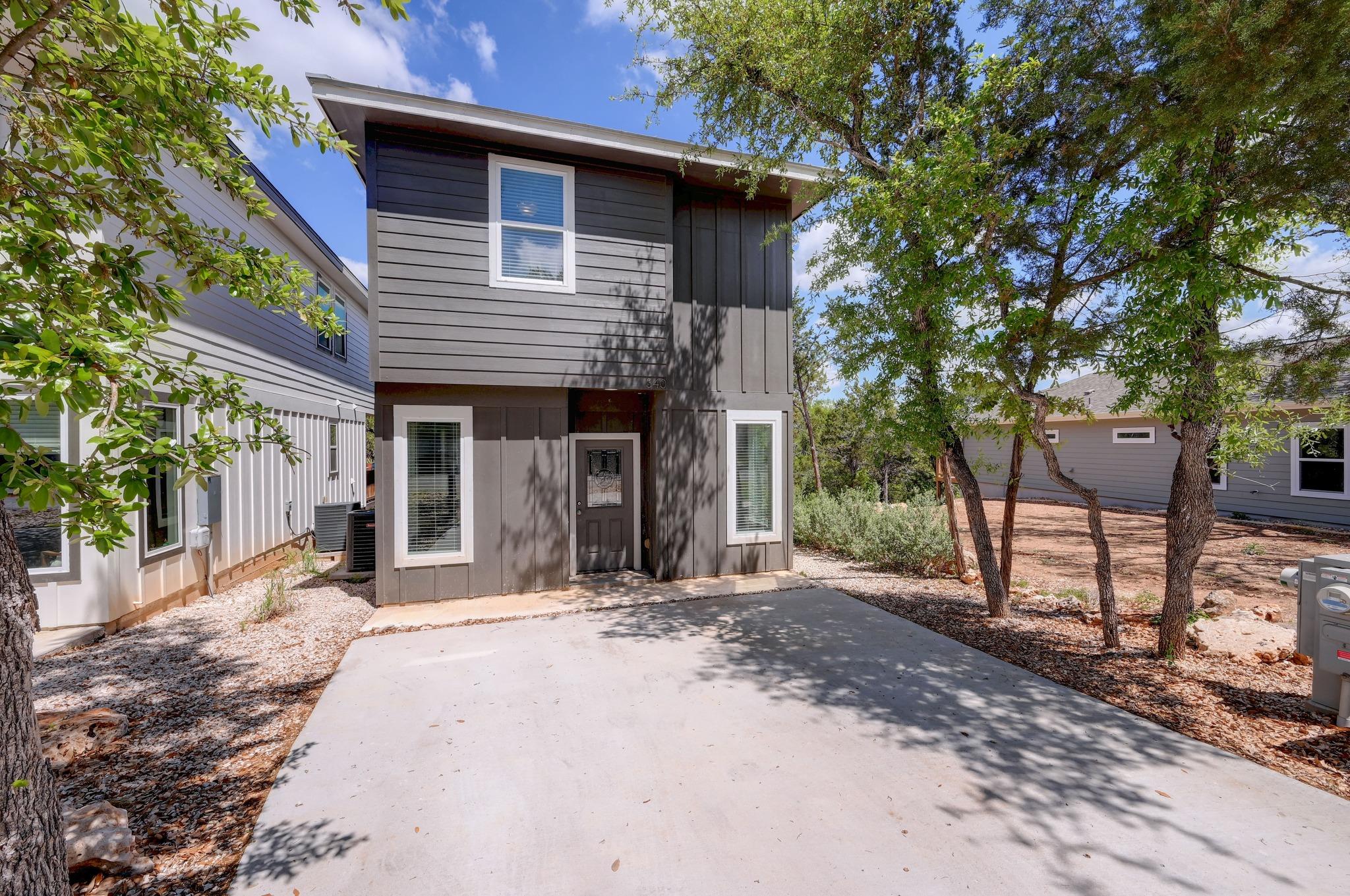 340 Shady Bluff Dr, Wimberley, TX 78676