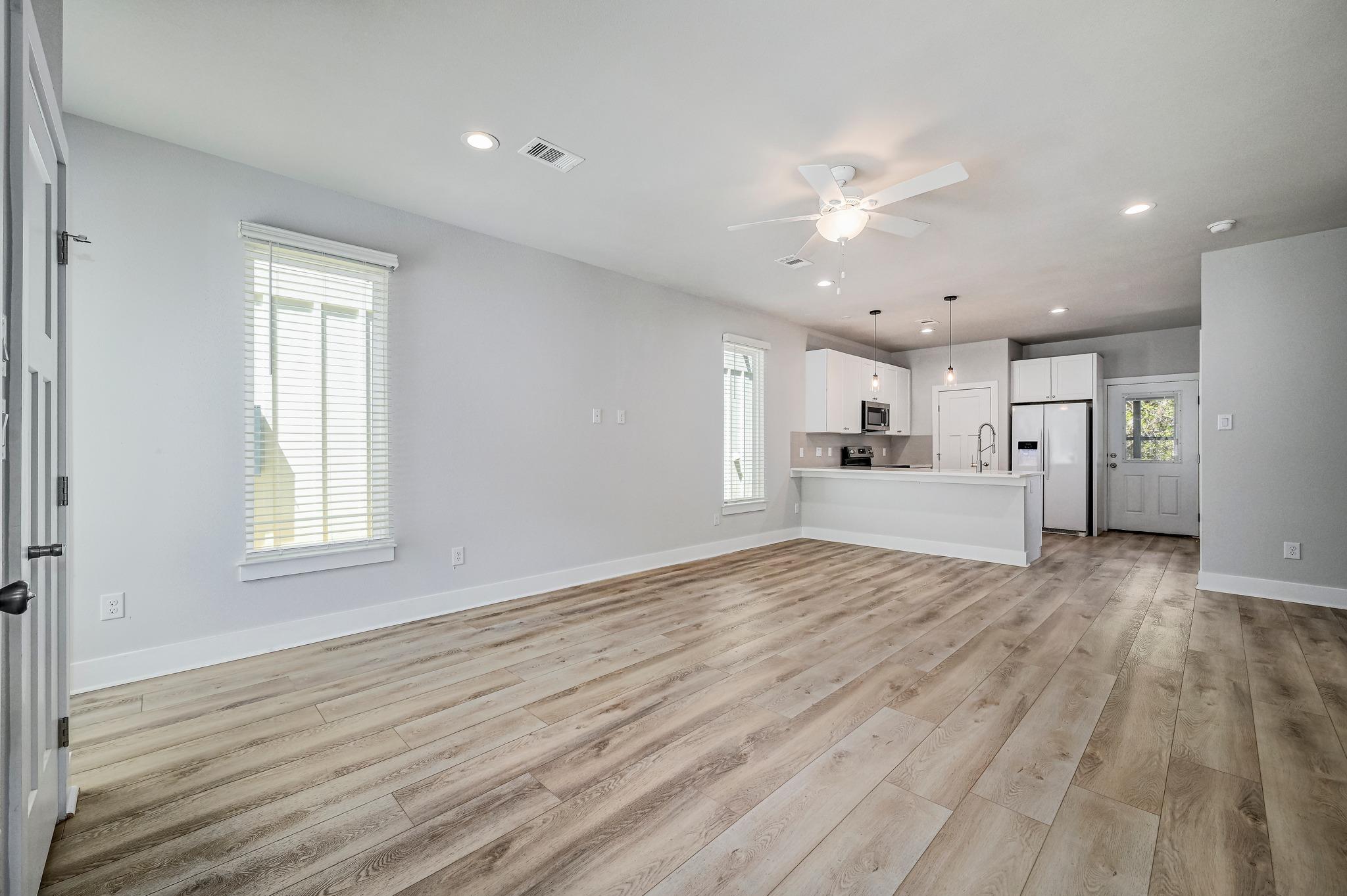 340 Shady Bluff Dr, Wimberley, TX 78676