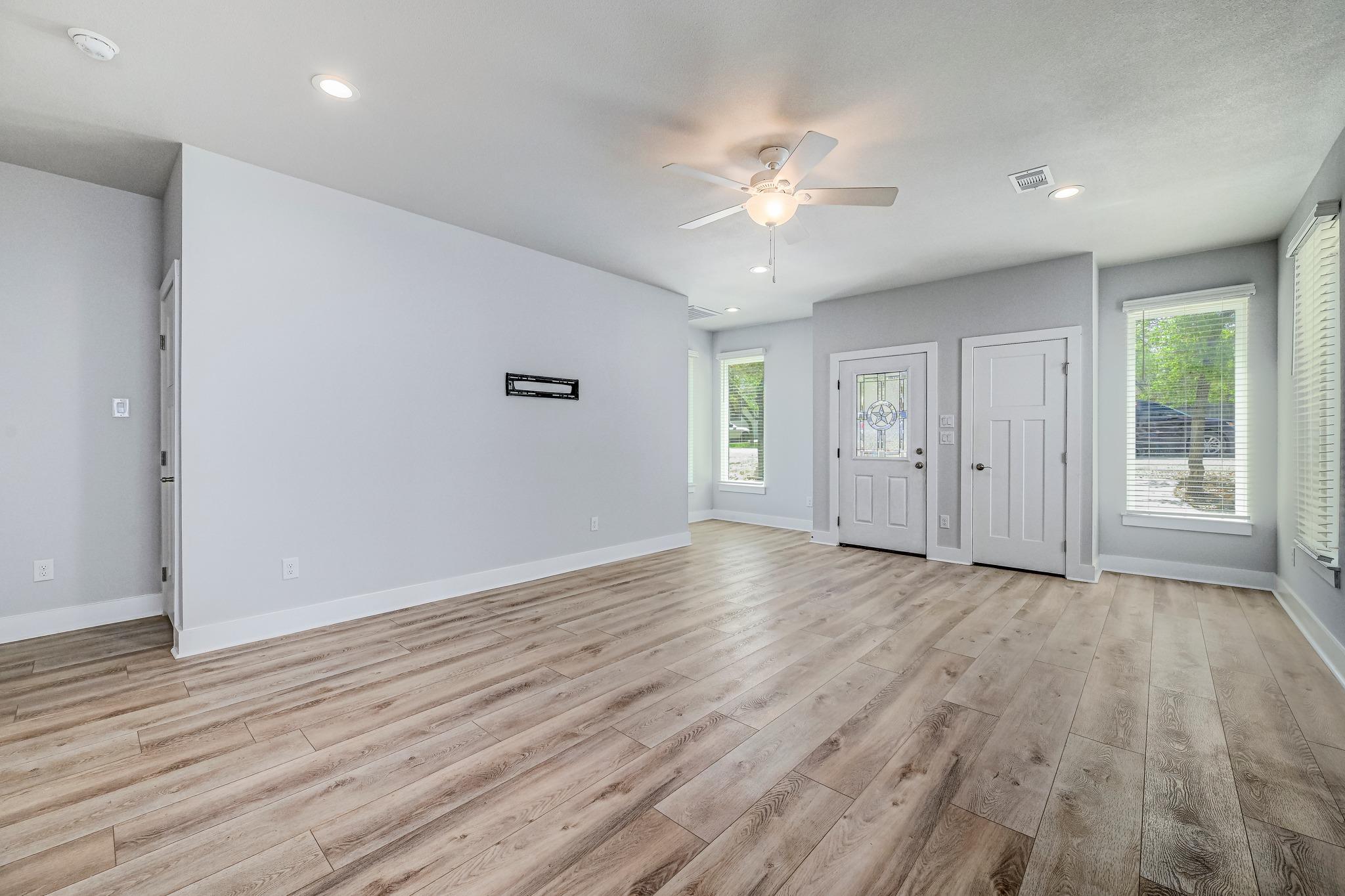 340 Shady Bluff Dr, Wimberley, TX 78676