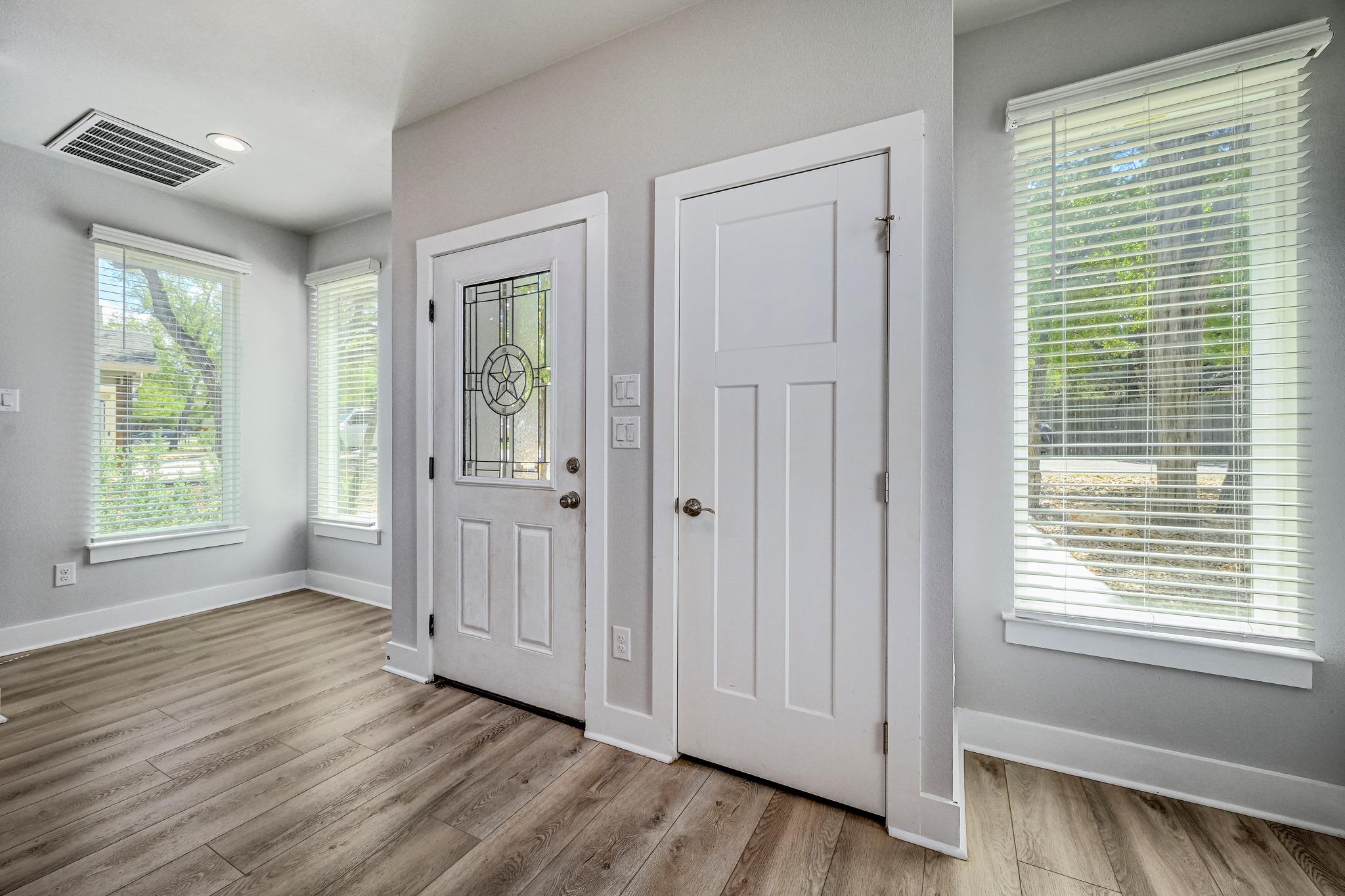 340 Shady Bluff Dr, Wimberley, TX 78676