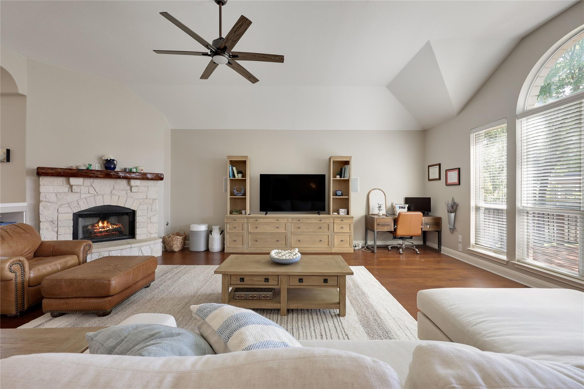 433 Ridgetop Bnd, Cedar Park, TX 78613