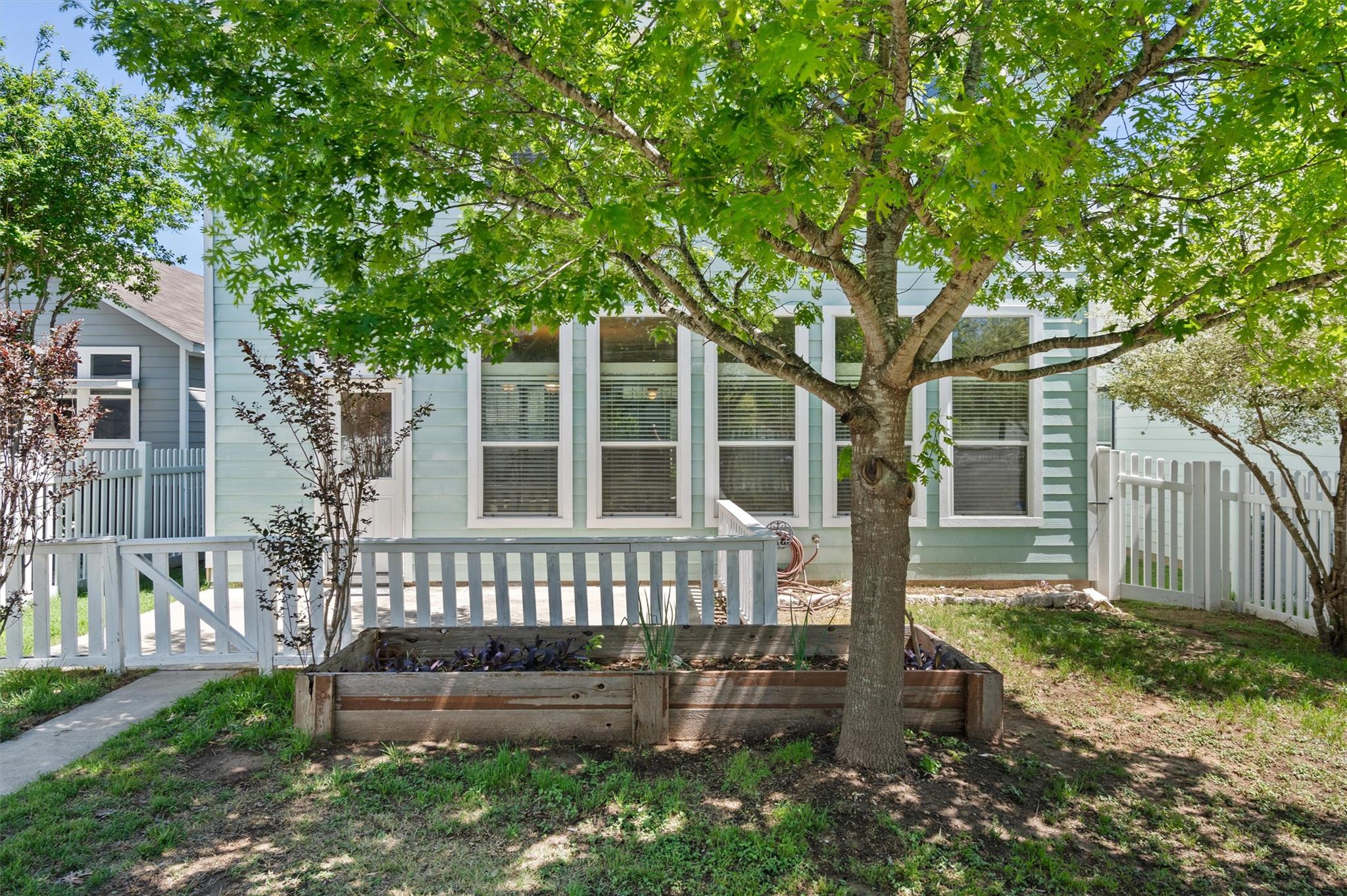 423 Wetzel, Kyle, TX 78640