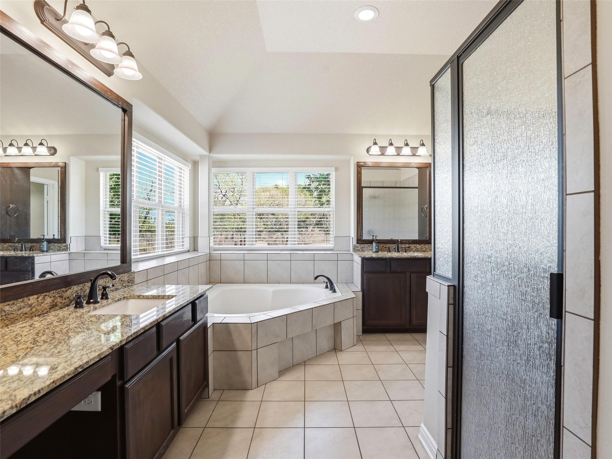 1211 Copperhead Rd, Seguin, TX 78155