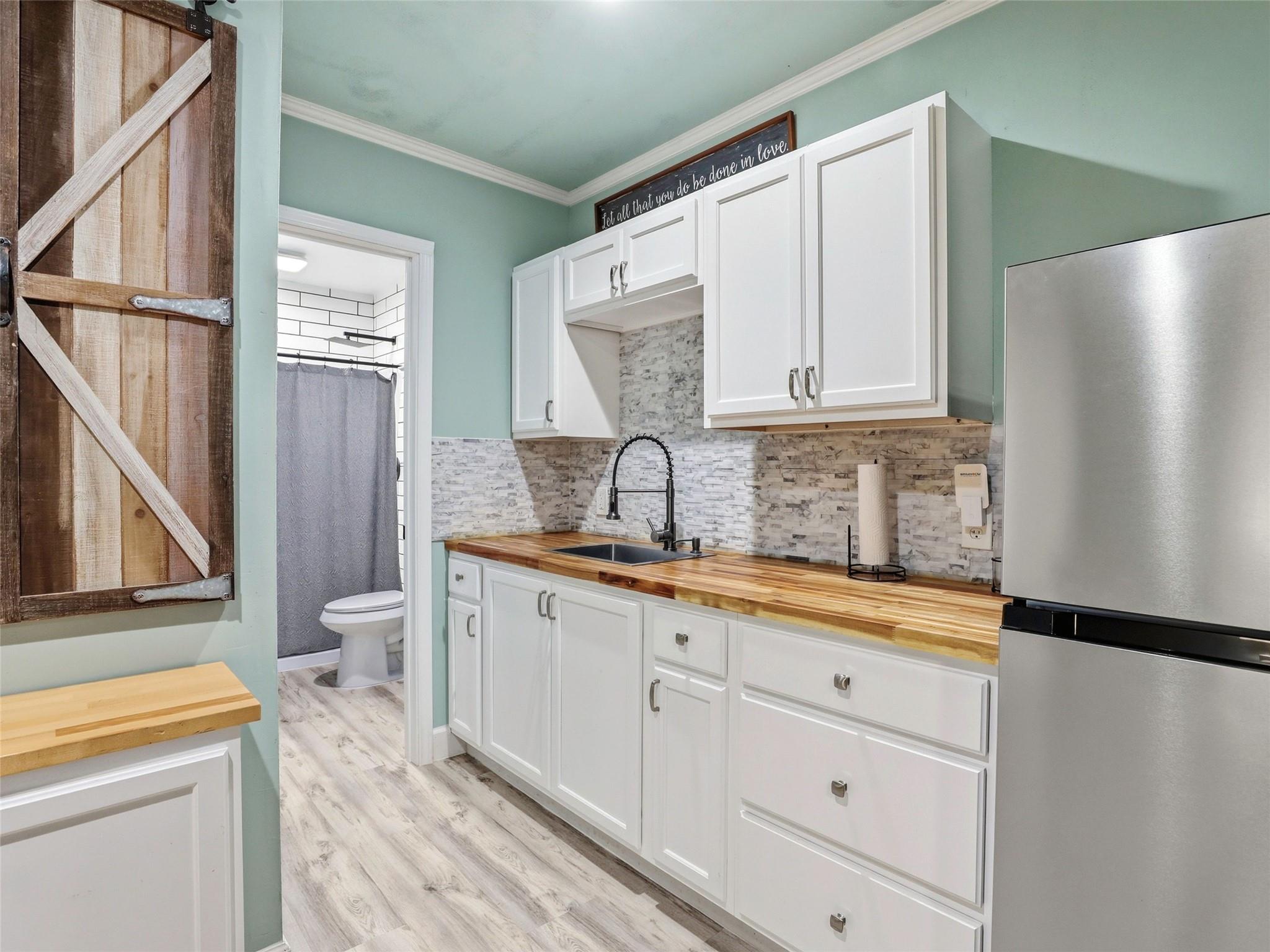 1211 Copperhead Rd, Seguin, TX 78155