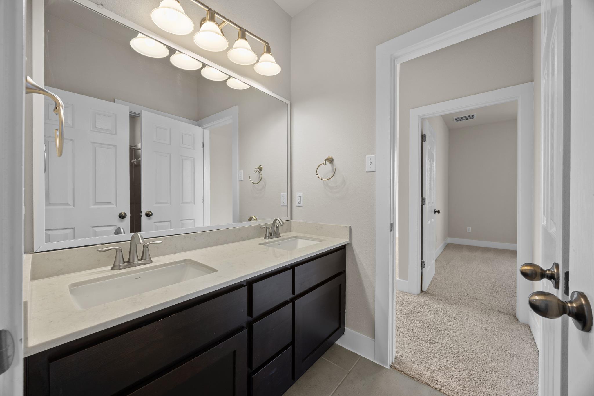 1004 Sue Ann Rose Dr, Austin, TX 78717