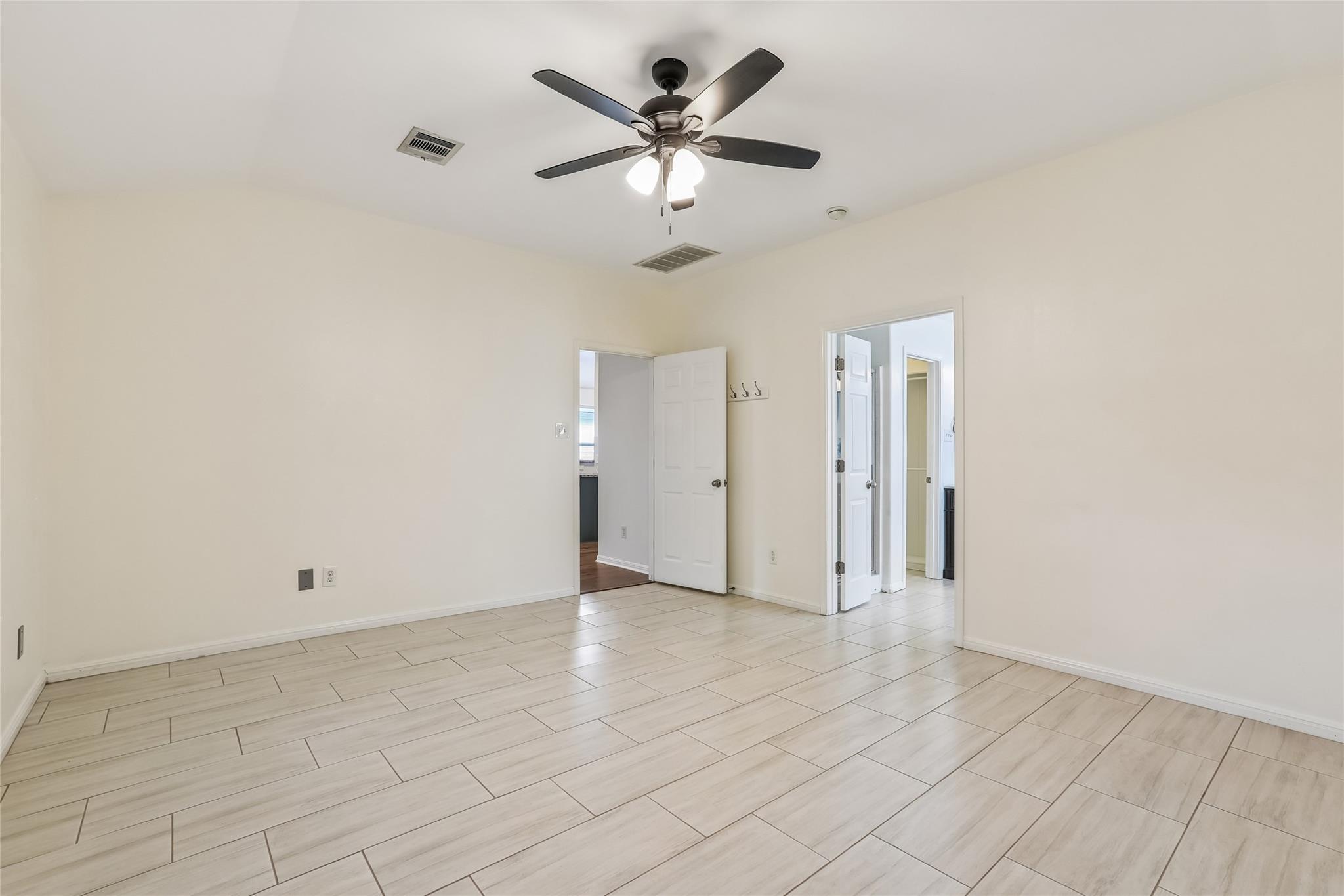 2060 Constellation Dr, Buda, TX 78610