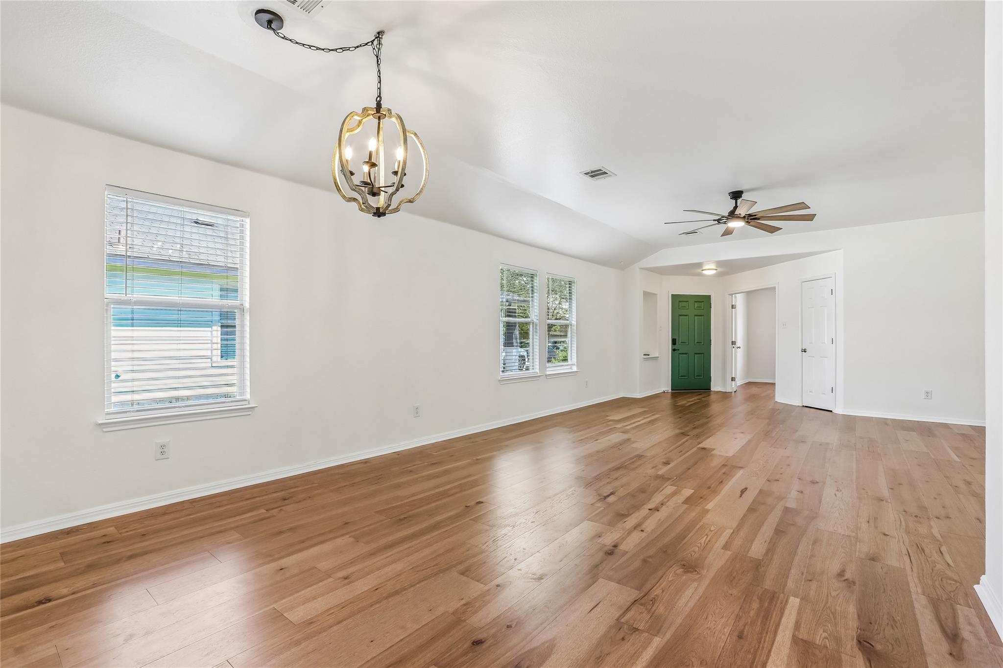 2060 Constellation Dr, Buda, TX 78610