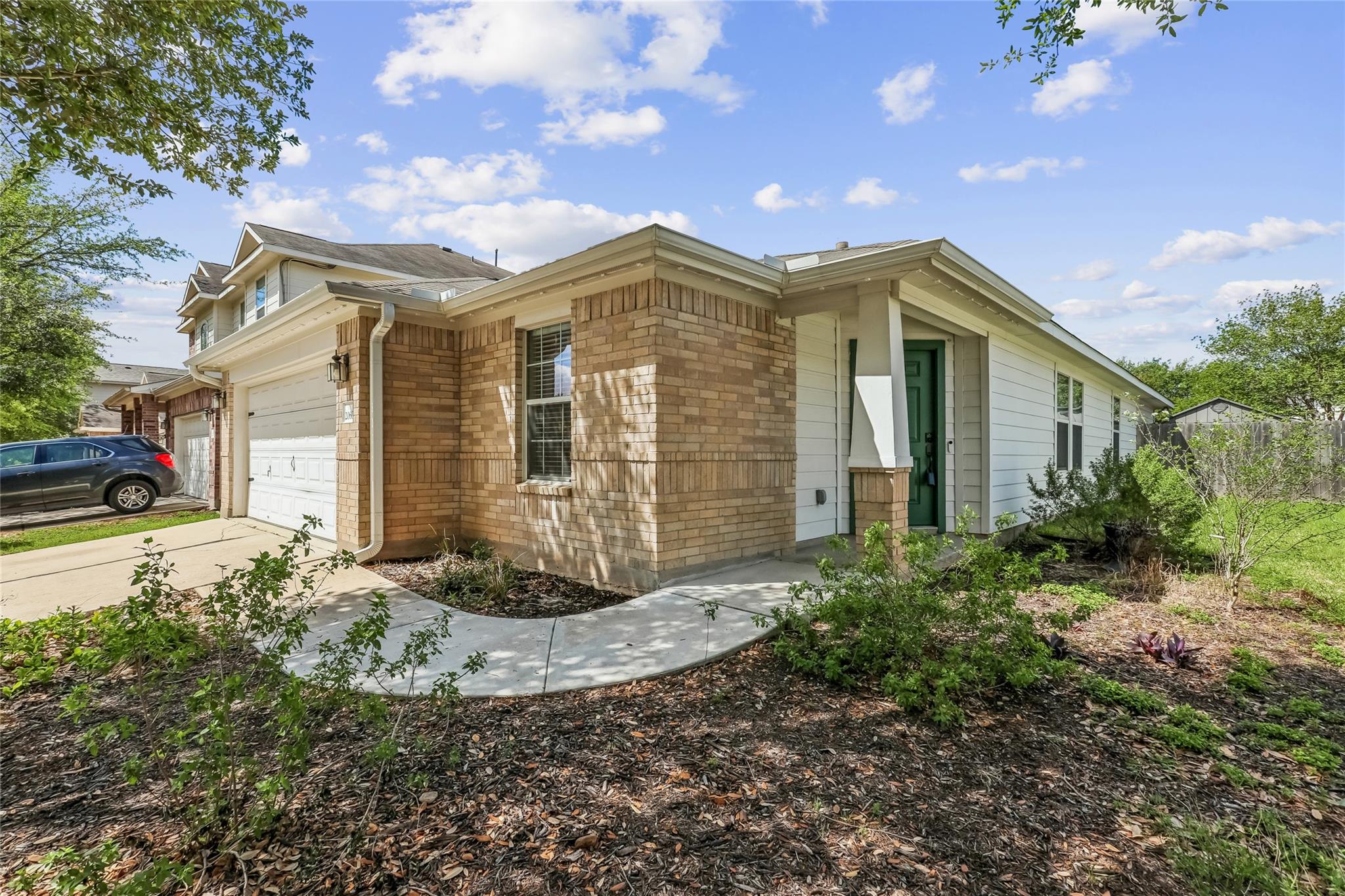 2060 Constellation Dr, Buda, TX 78610