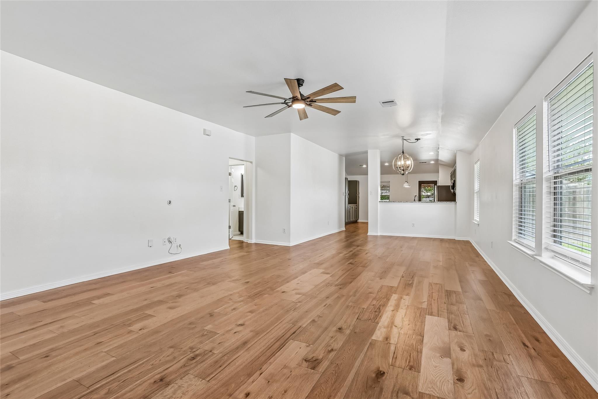 2060 Constellation Dr, Buda, TX 78610