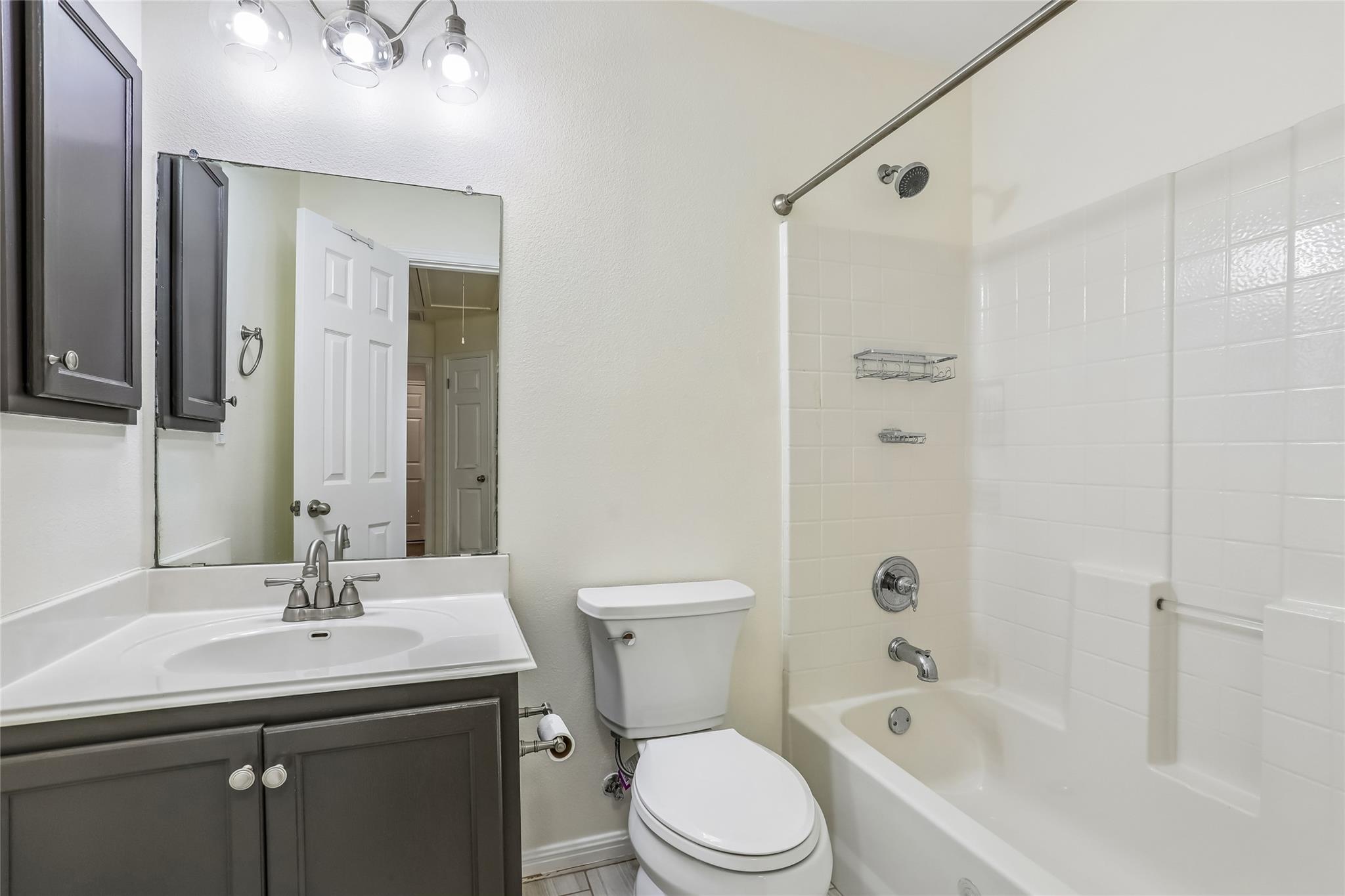 2060 Constellation Dr, Buda, TX 78610