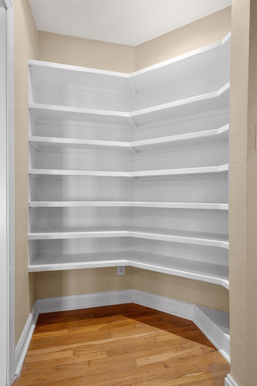 400 E Monroe St, Austin, TX 78704