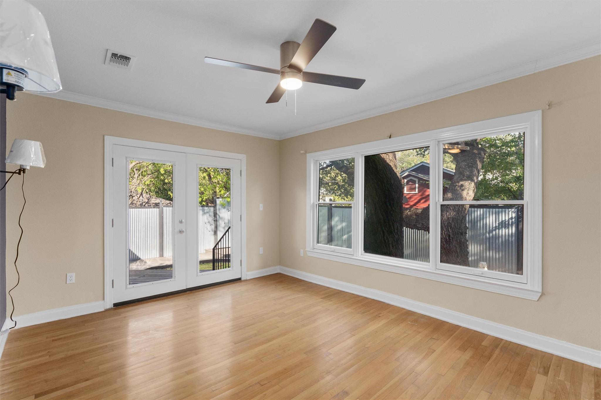 400 E Monroe St, Austin, TX 78704