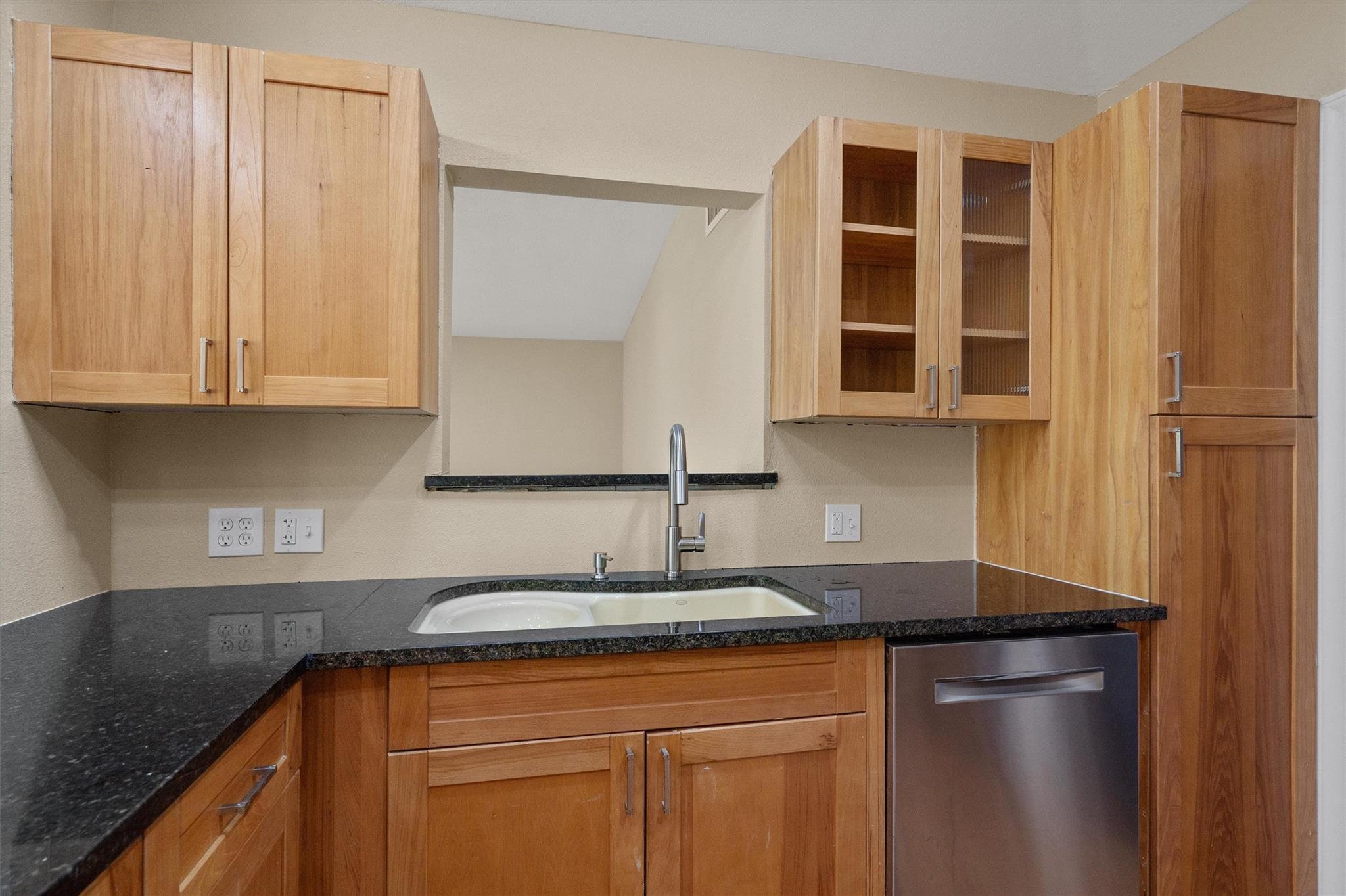 400 E Monroe St, Austin, TX 78704