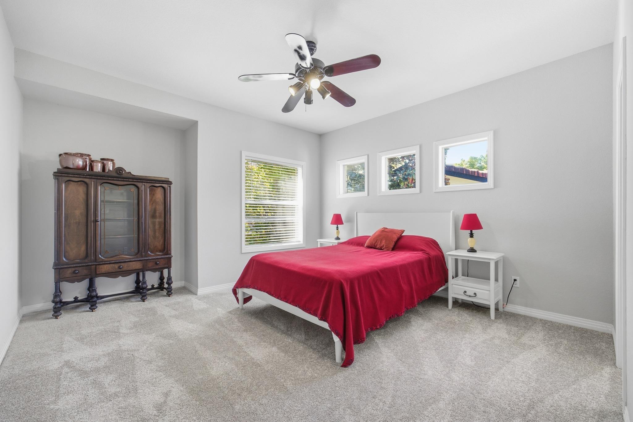 406 Hazeltine Dr, Lakeway, TX 78734