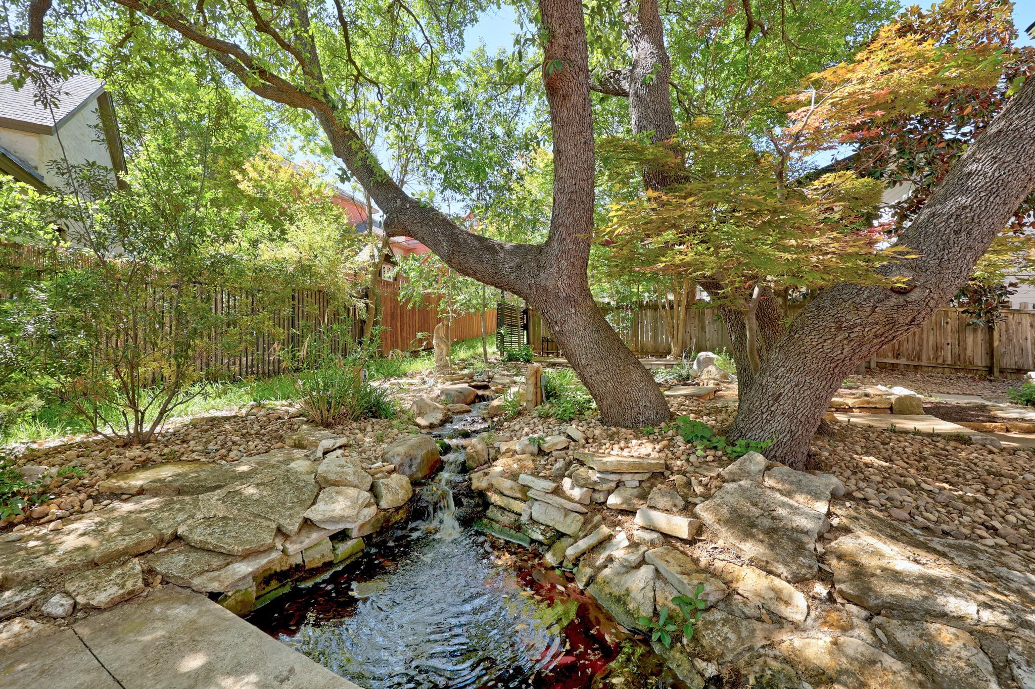 406 Hazeltine Dr, Lakeway, TX 78734