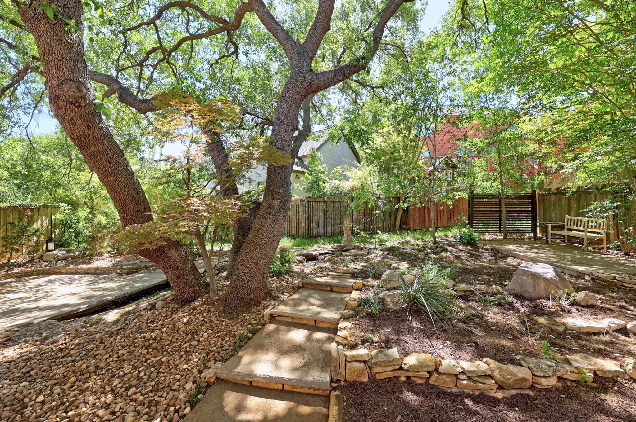 406 Hazeltine Dr, Lakeway, TX 78734