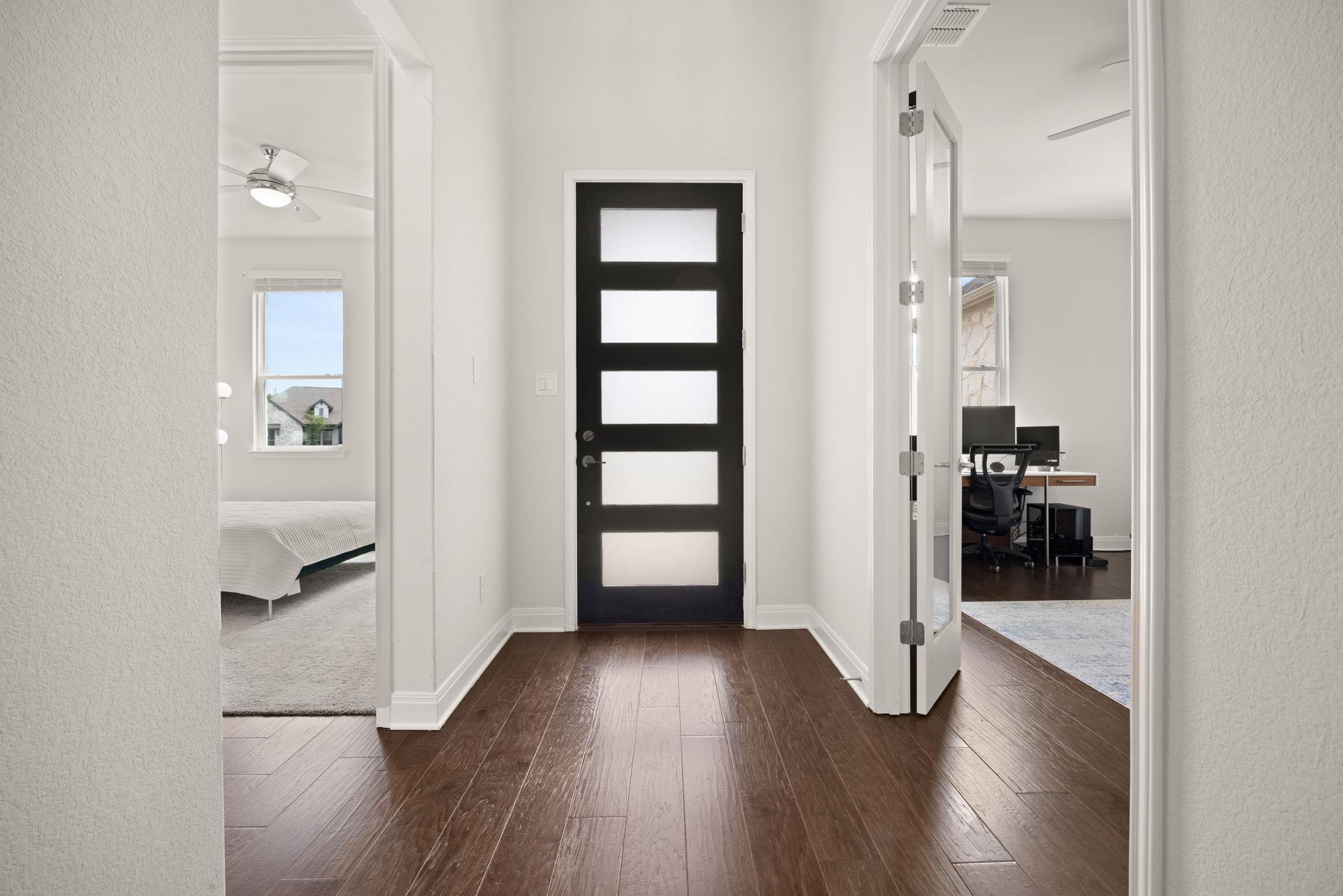 372 Raptor Beak Way, Cedar Creek, TX 78612