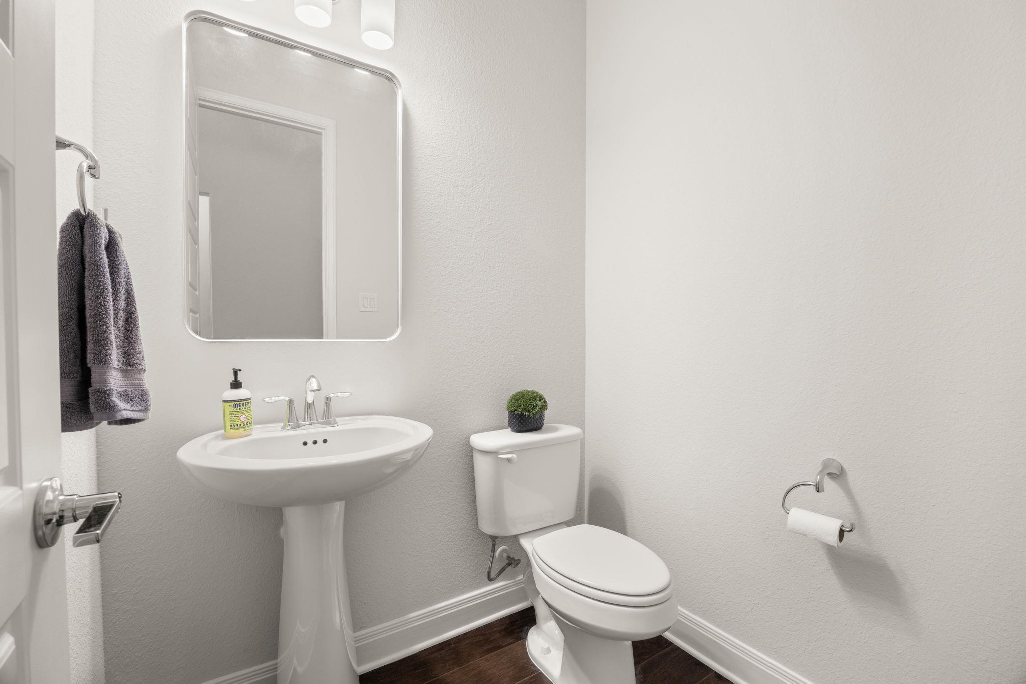 372 Raptor Beak Way, Cedar Creek, TX 78612