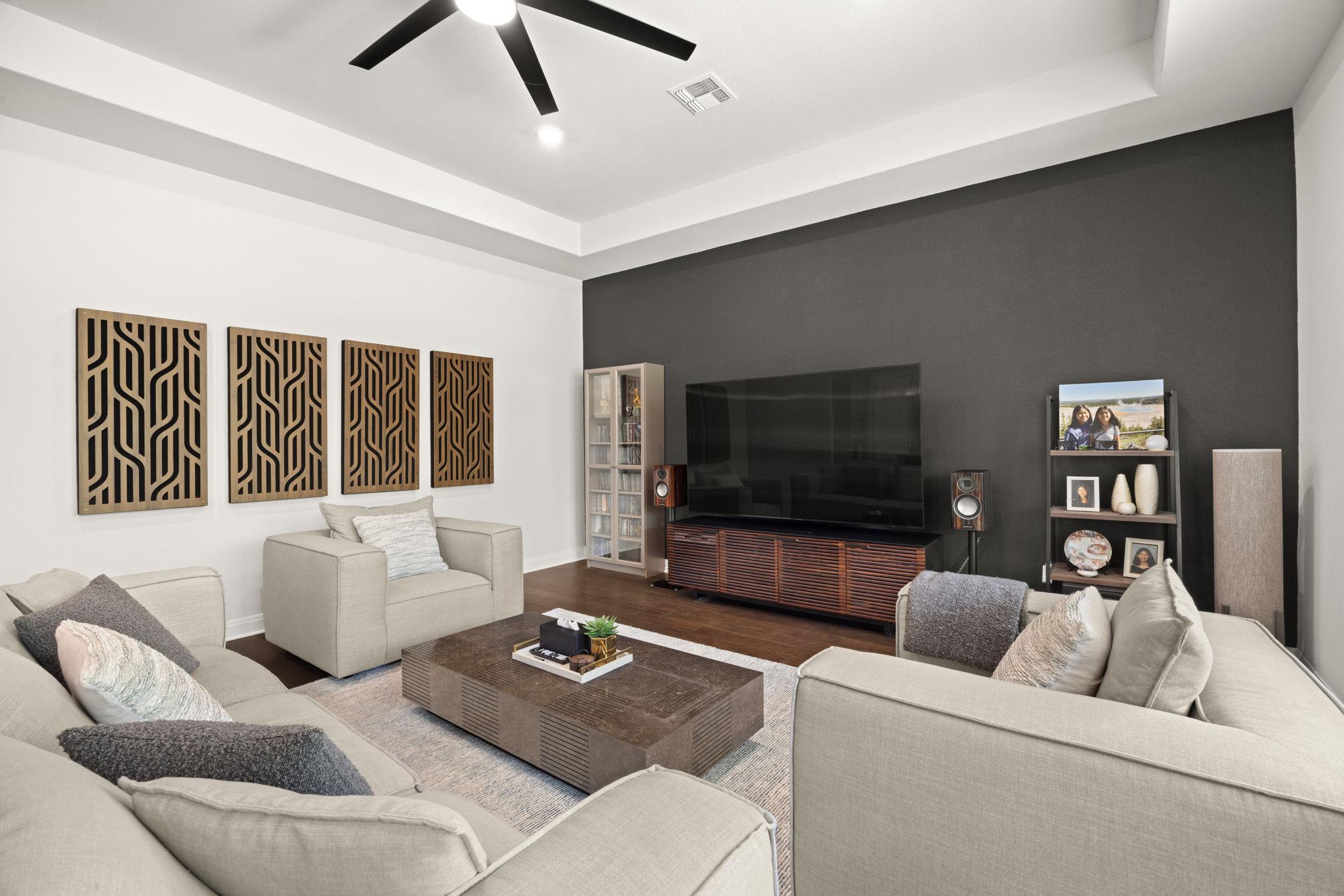 372 Raptor Beak Way, Cedar Creek, TX 78612