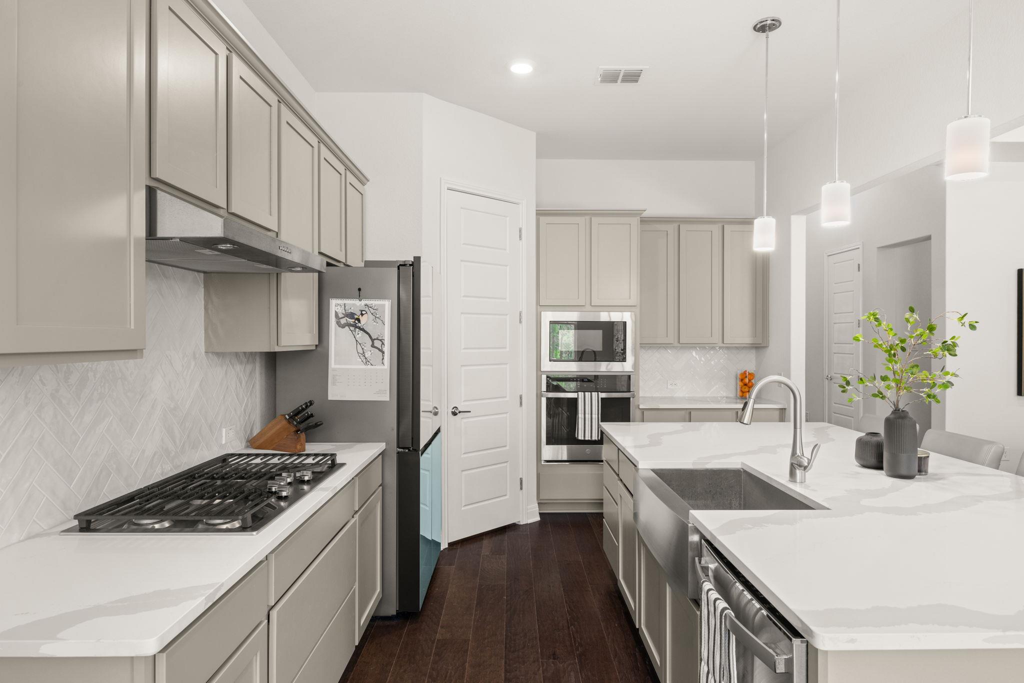 372 Raptor Beak Way, Cedar Creek, TX 78612