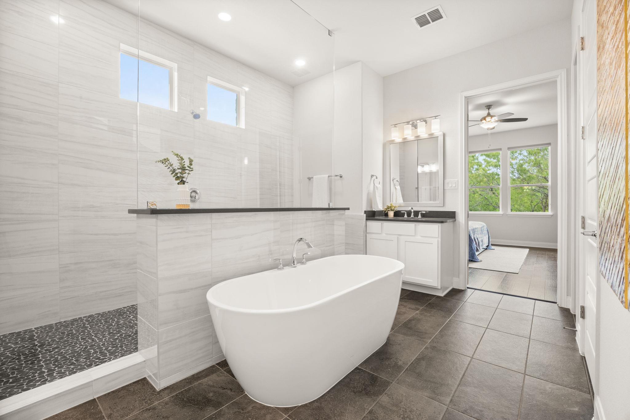 372 Raptor Beak Way, Cedar Creek, TX 78612