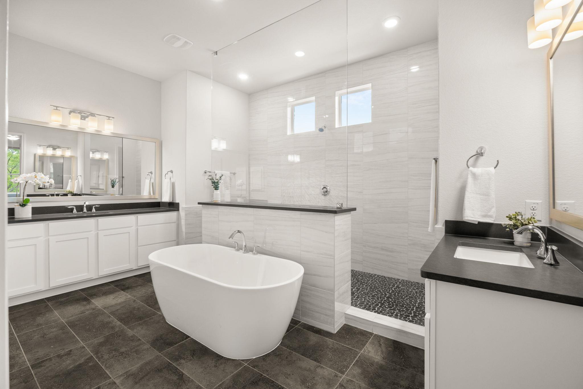 372 Raptor Beak Way, Cedar Creek, TX 78612