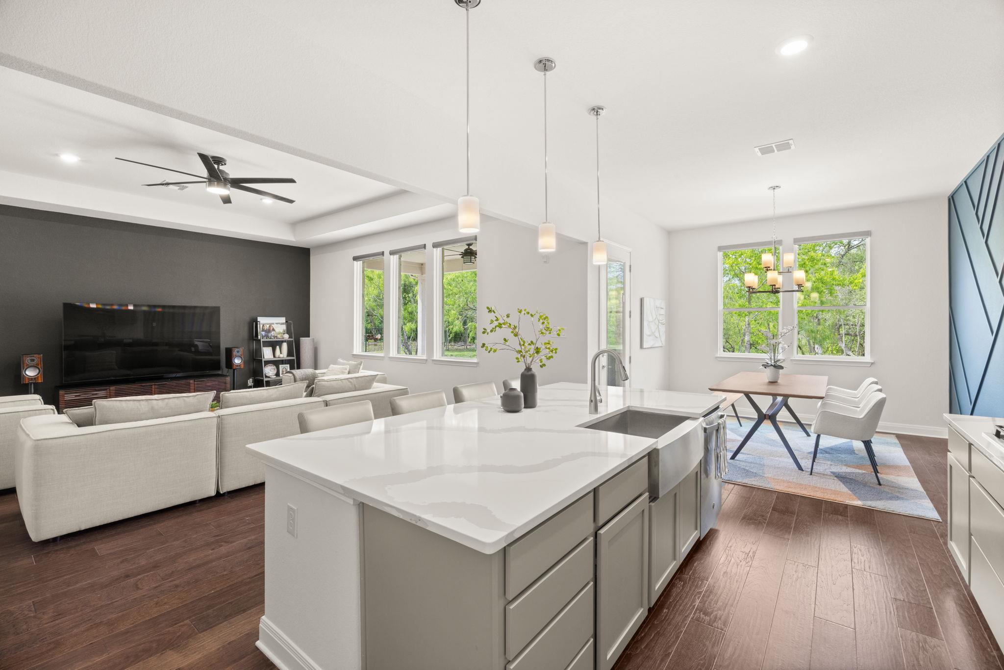 372 Raptor Beak Way, Cedar Creek, TX 78612