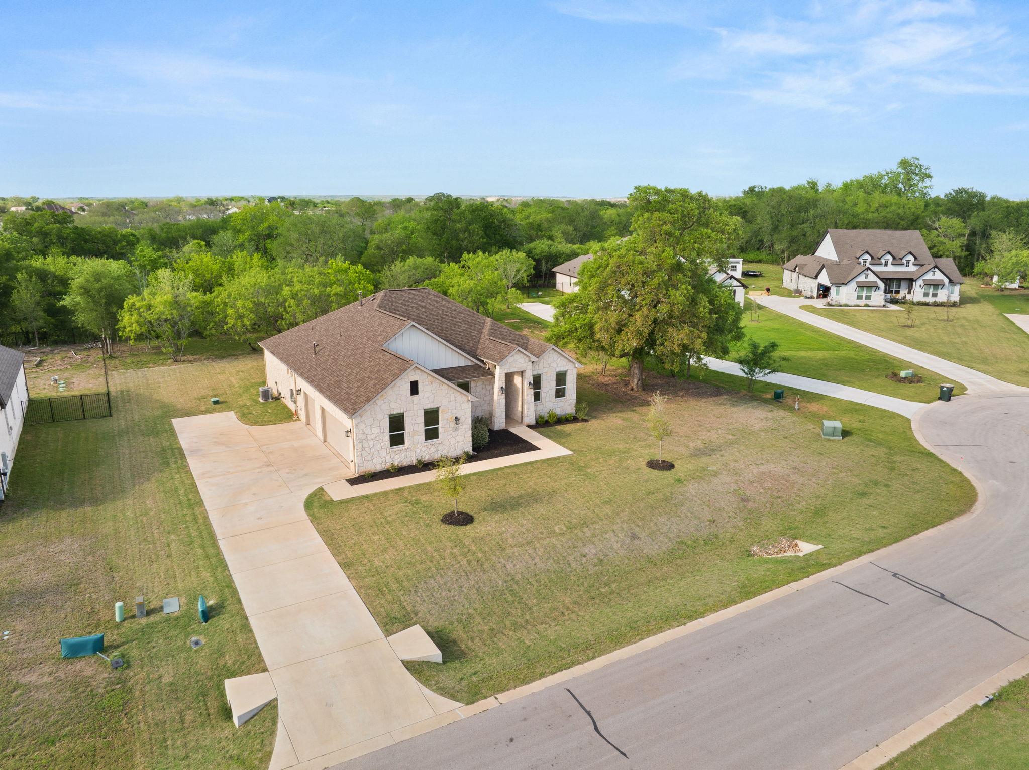 372 Raptor Beak Way, Cedar Creek, TX 78612