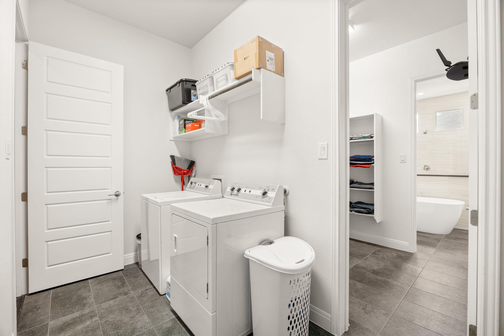 372 Raptor Beak Way, Cedar Creek, TX 78612