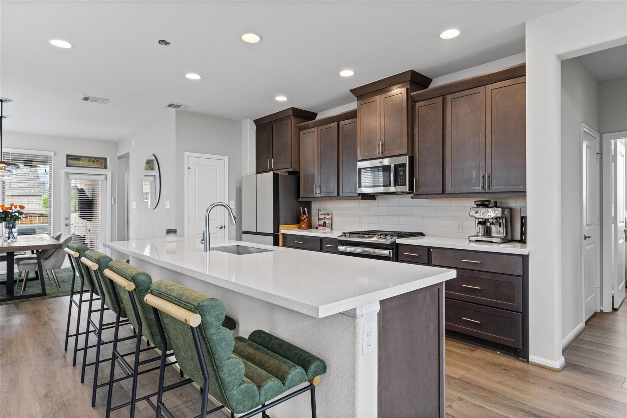 904 Azul Lagoon Dr # 11, Leander, TX 78641