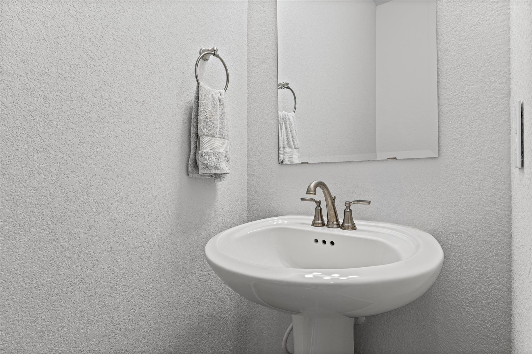 904 Azul Lagoon Dr # 11, Leander, TX 78641