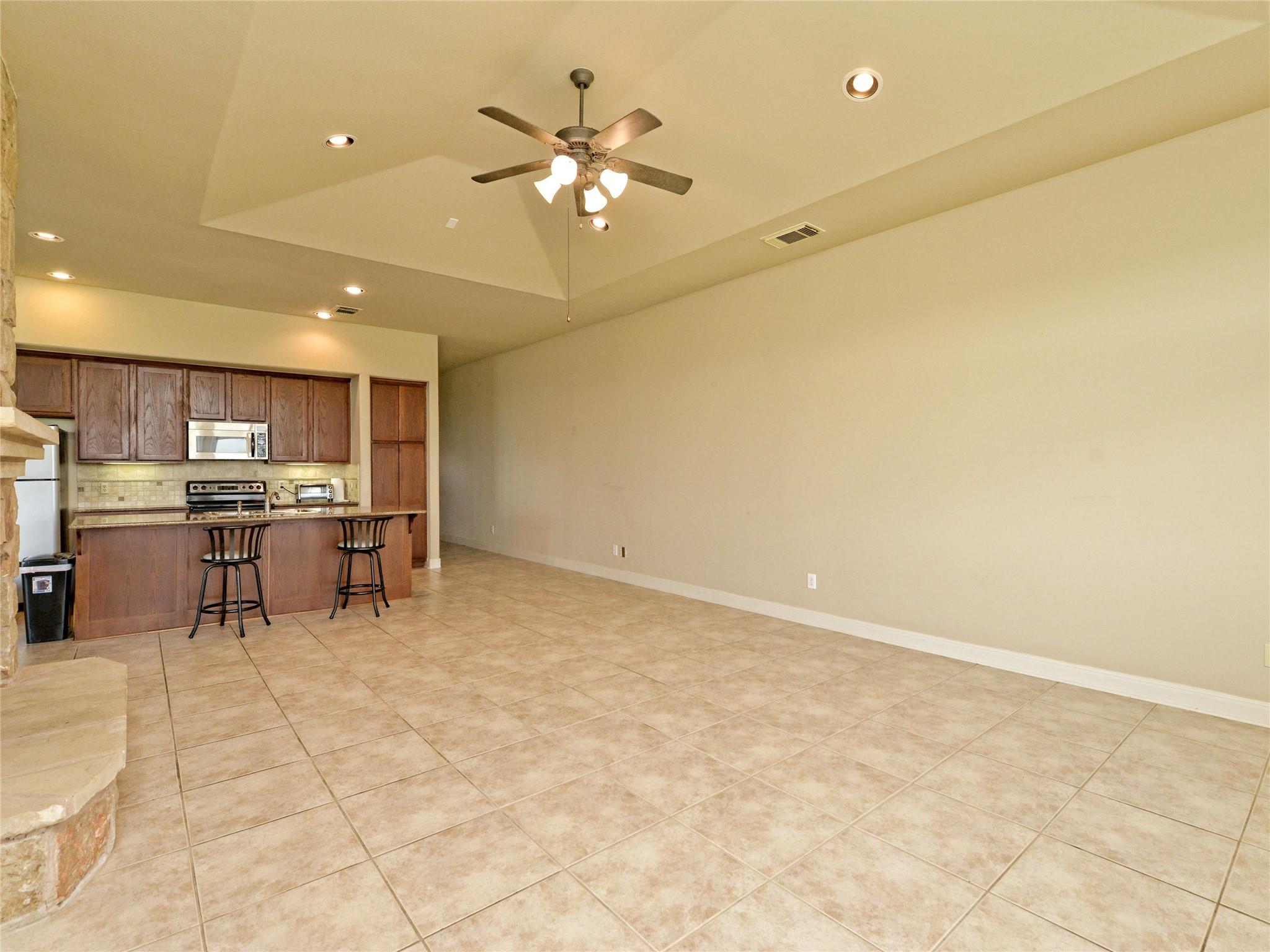 1908 Kahala Sunset Dr # H, Spicewood, TX 78669