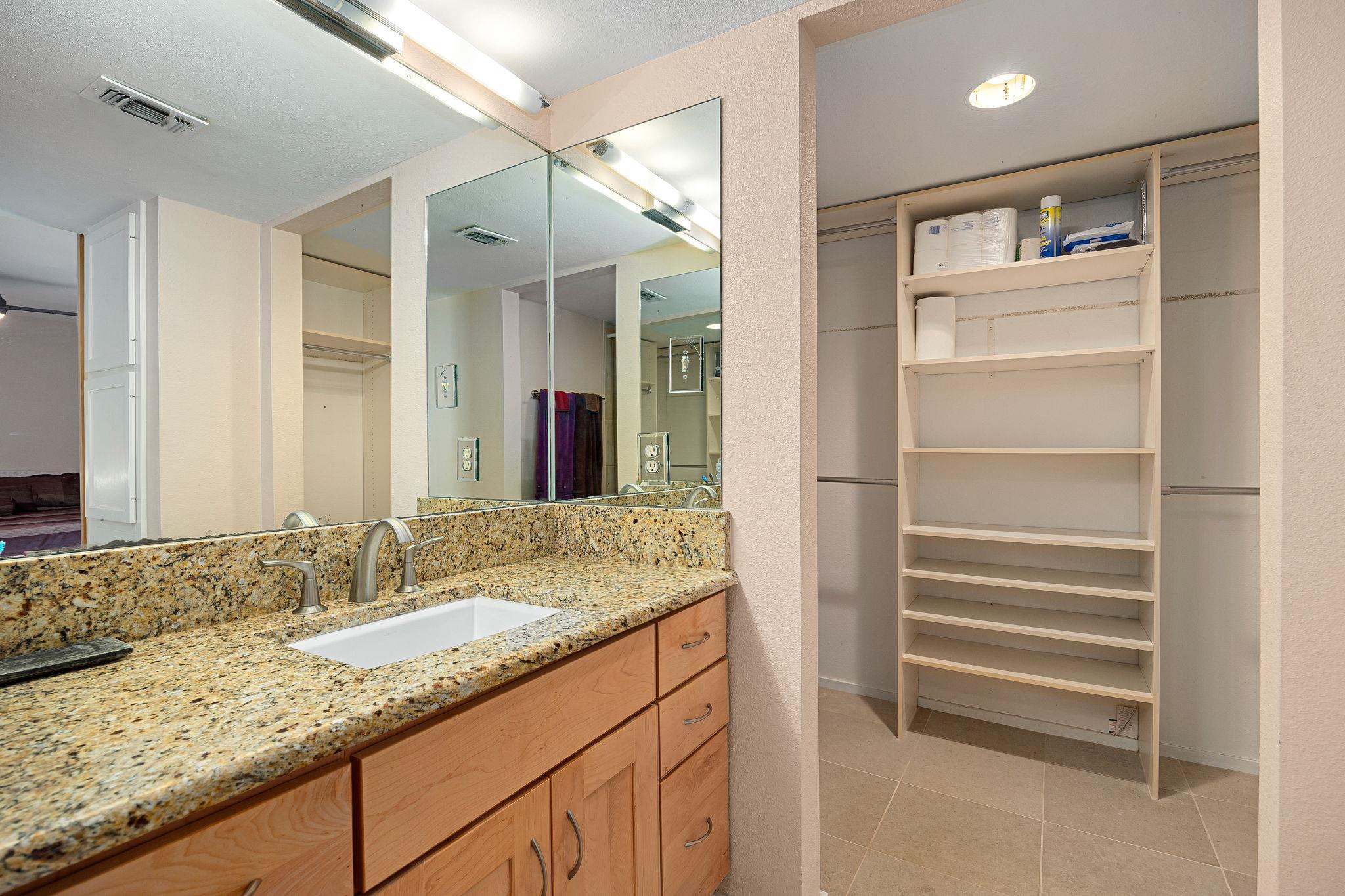 606 W Lynn St # 21, Austin, TX 78703