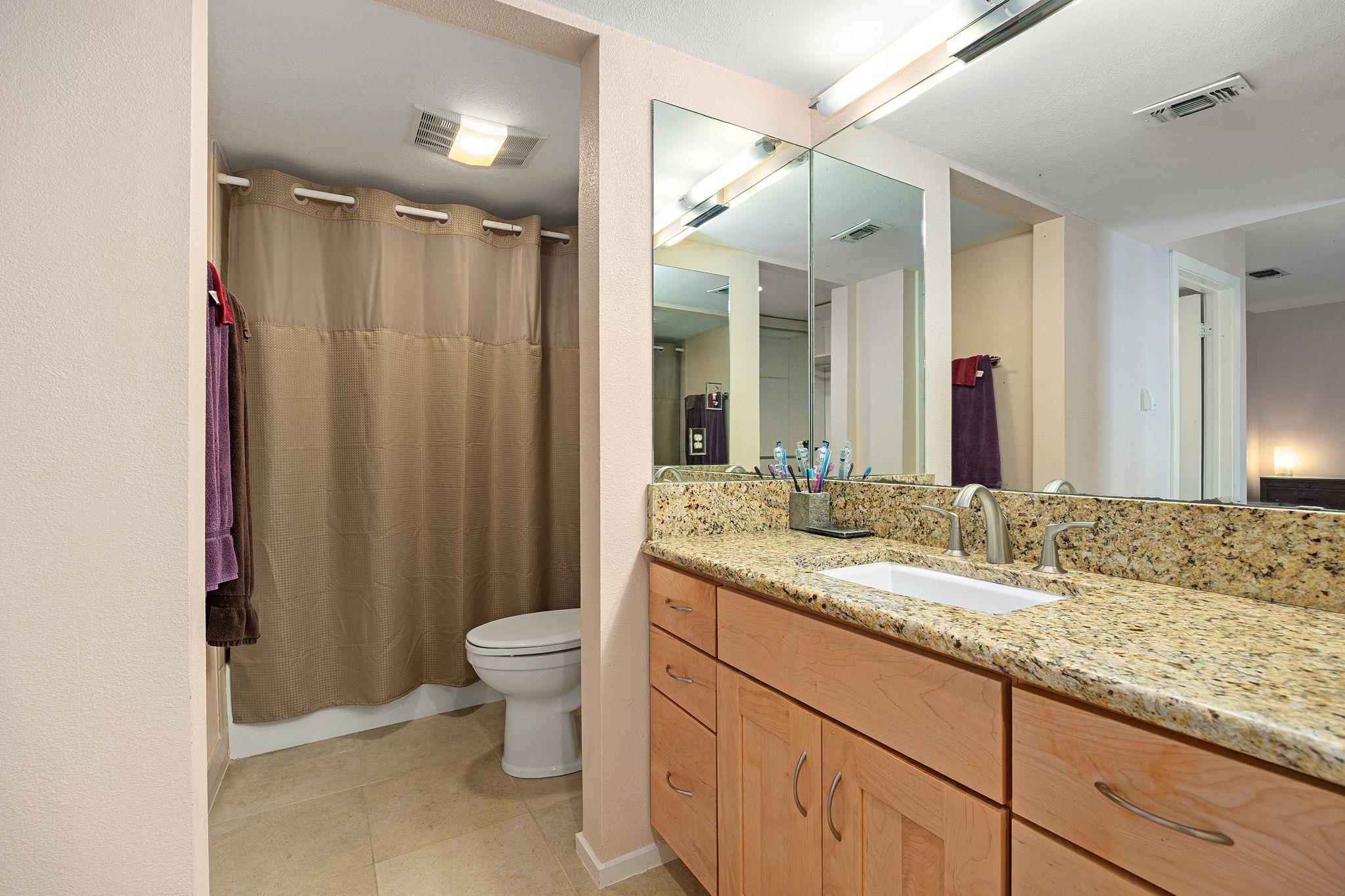 606 W Lynn St # 21, Austin, TX 78703